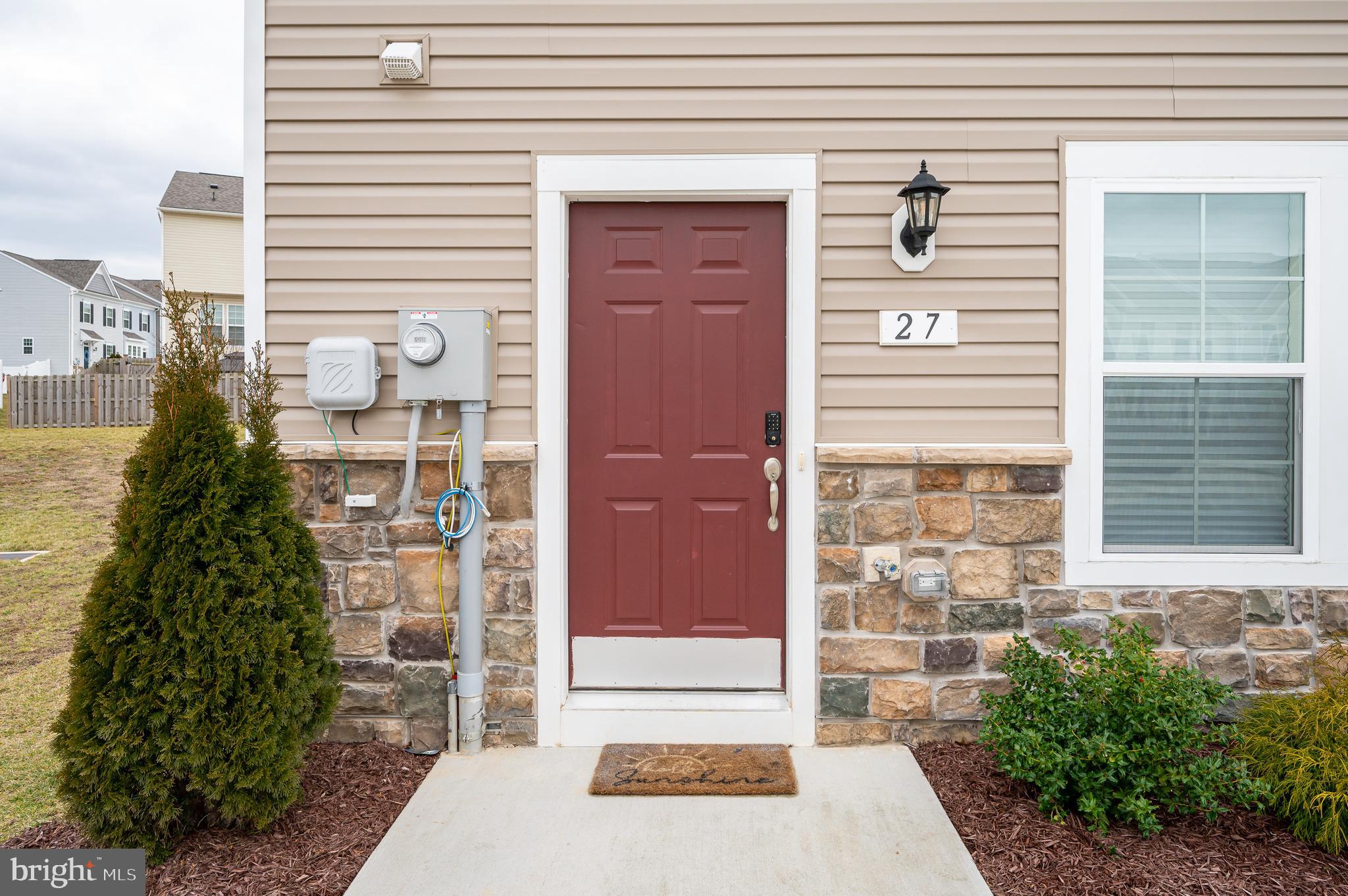 ARCHERS ROCK - Residential Lease