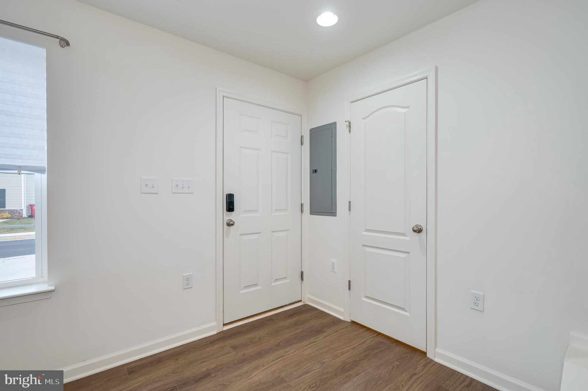 ARCHERS ROCK - Residential Lease