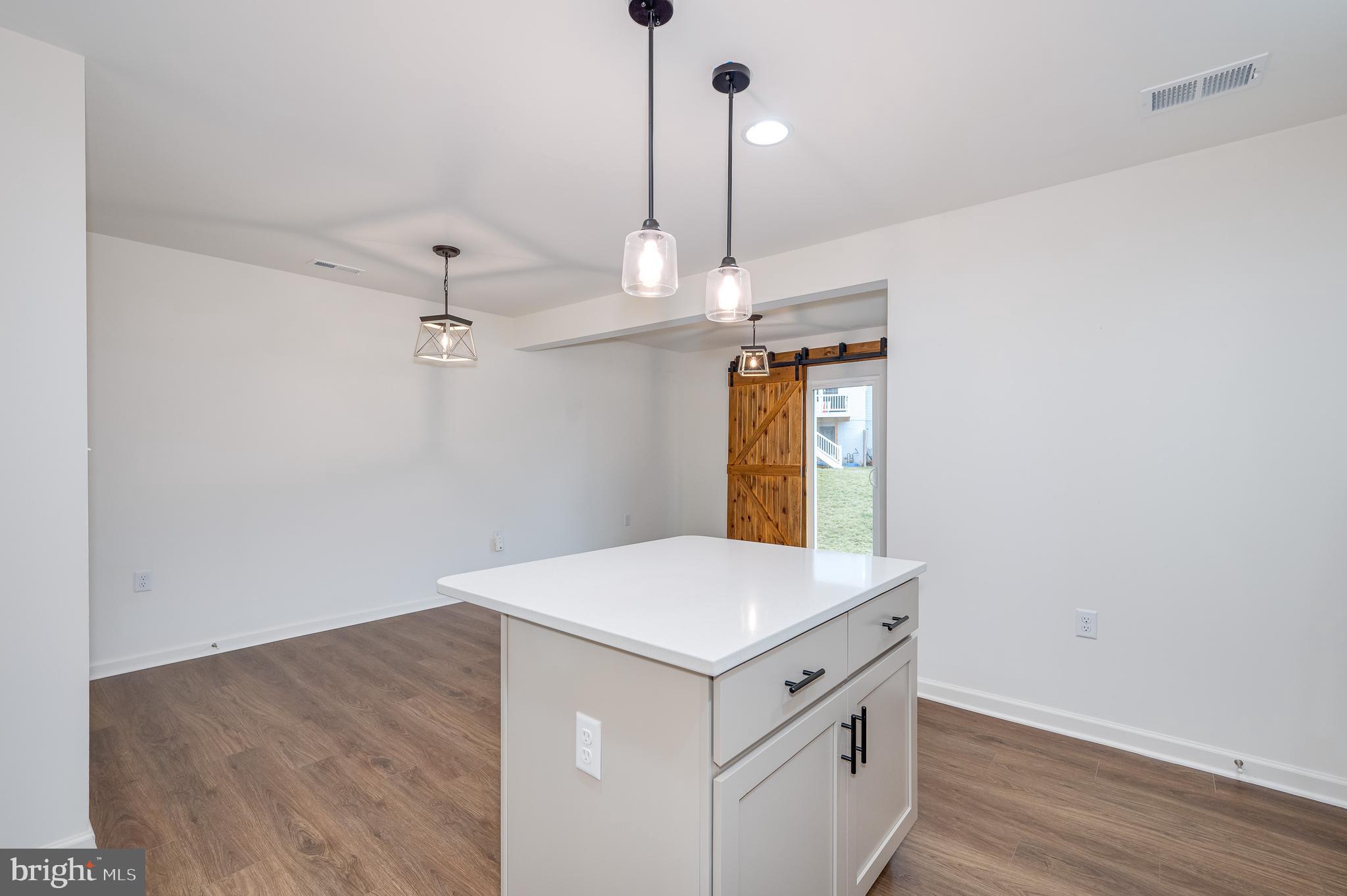 ARCHERS ROCK - Residential Lease