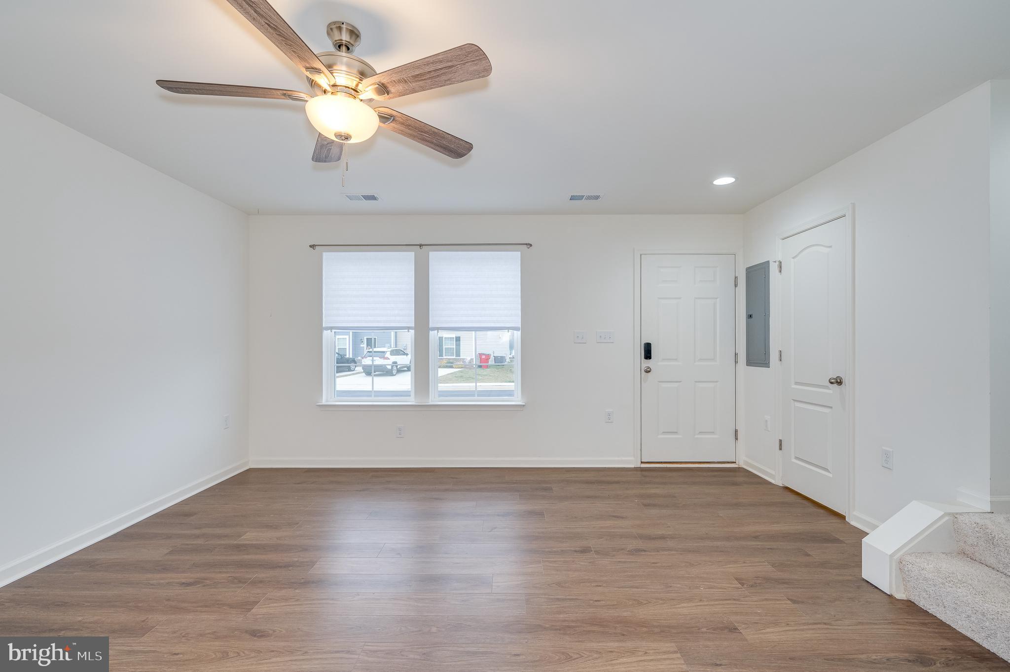 ARCHERS ROCK - Residential Lease