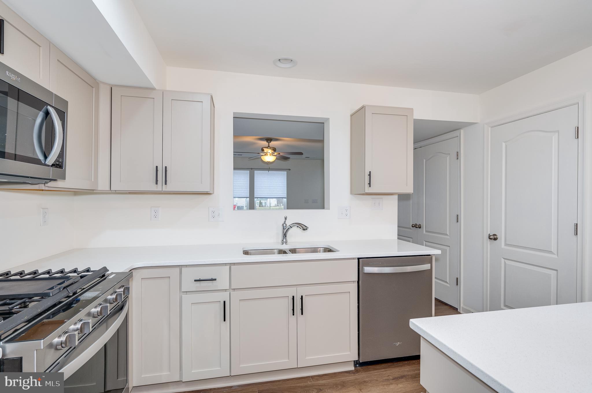 ARCHERS ROCK - Residential Lease