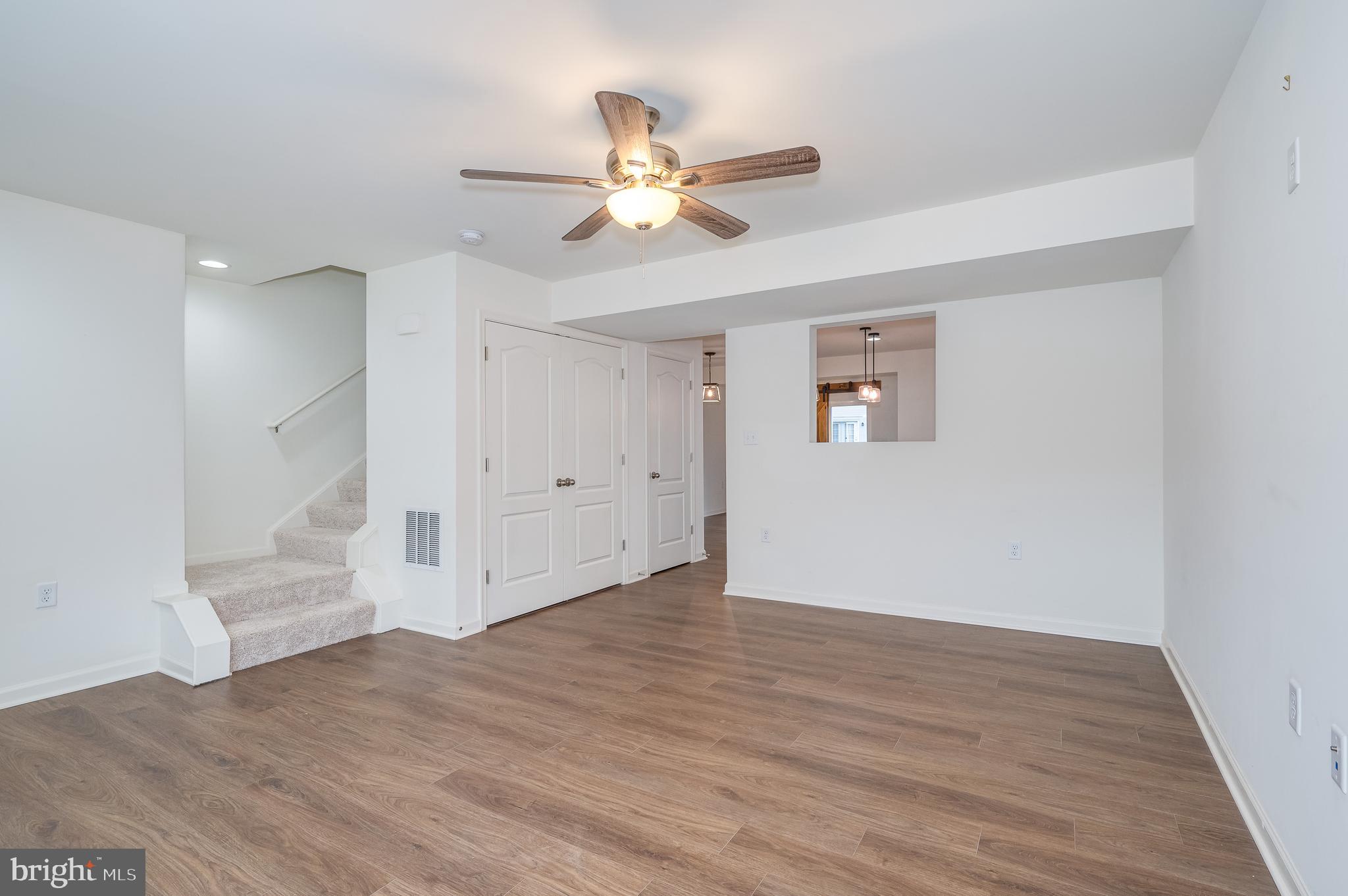 ARCHERS ROCK - Residential Lease