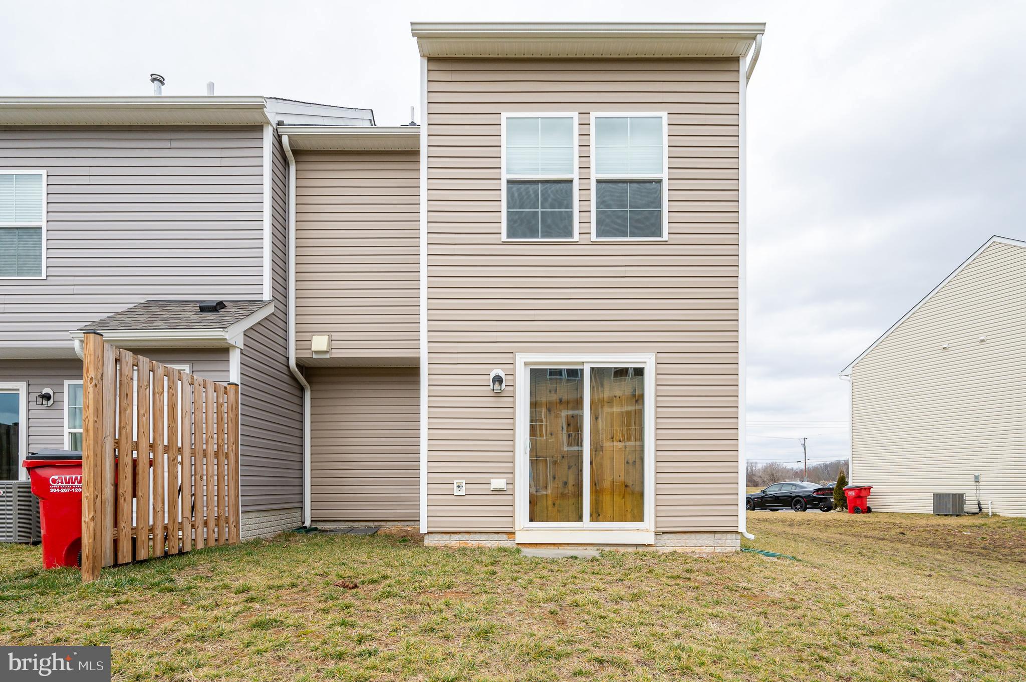 ARCHERS ROCK - Residential Lease