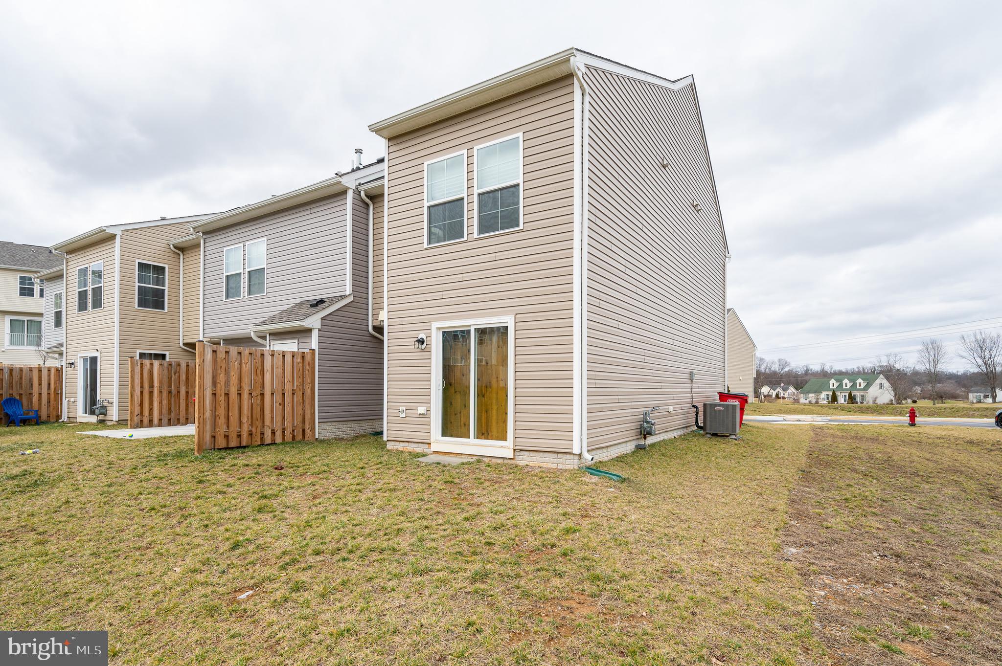 ARCHERS ROCK - Residential Lease