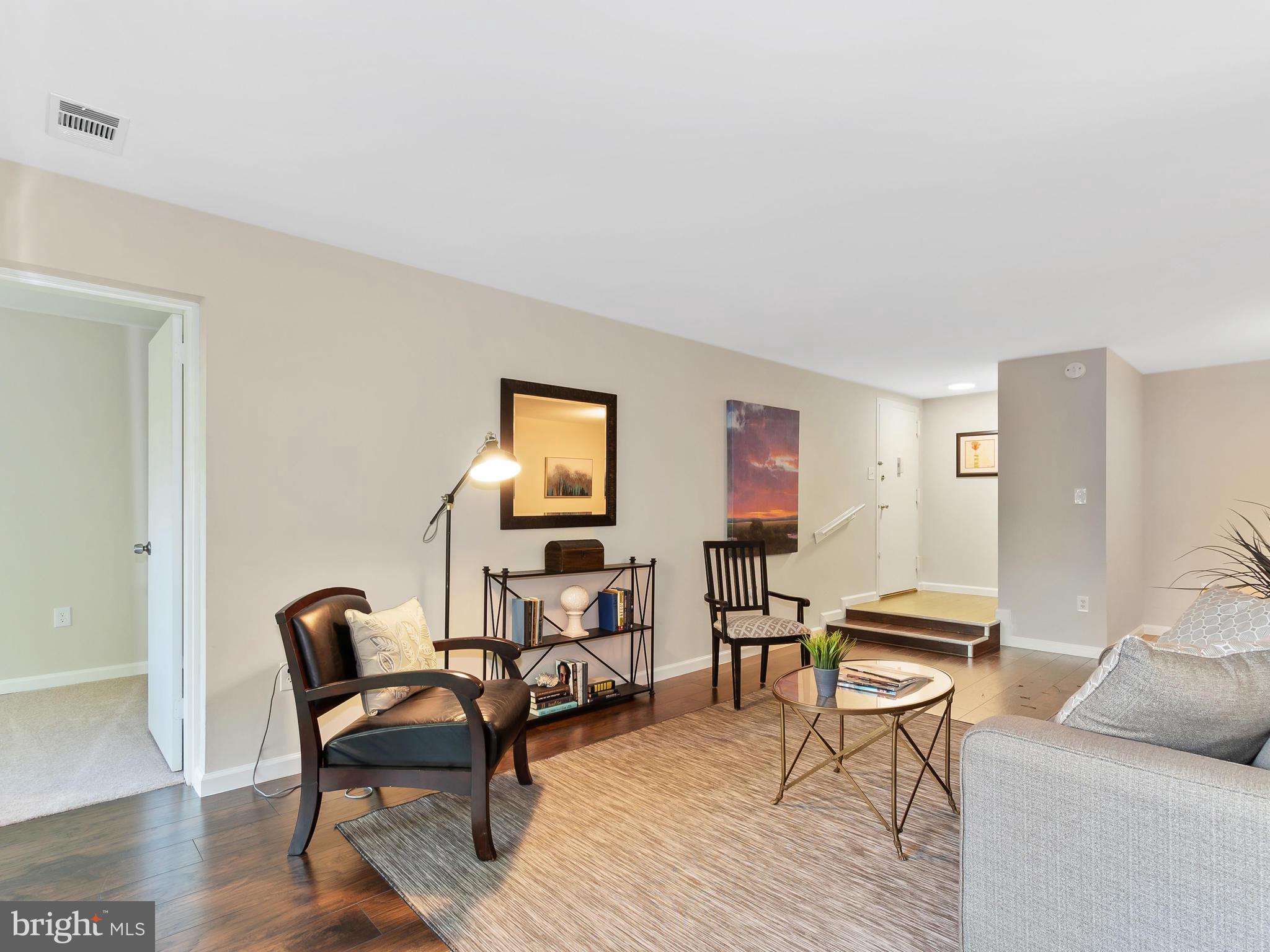 HYDE PARK - Residential