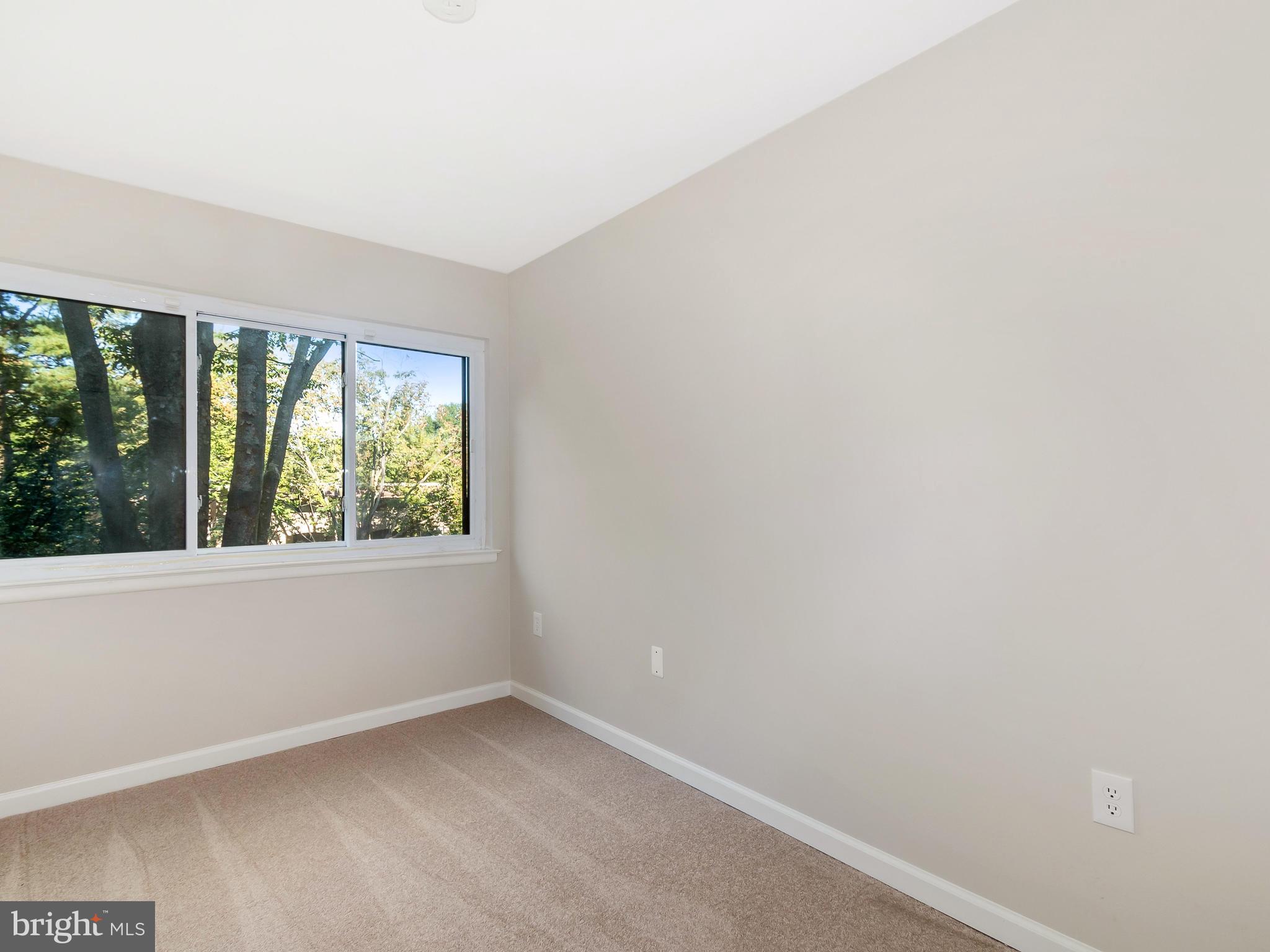 HYDE PARK - Residential