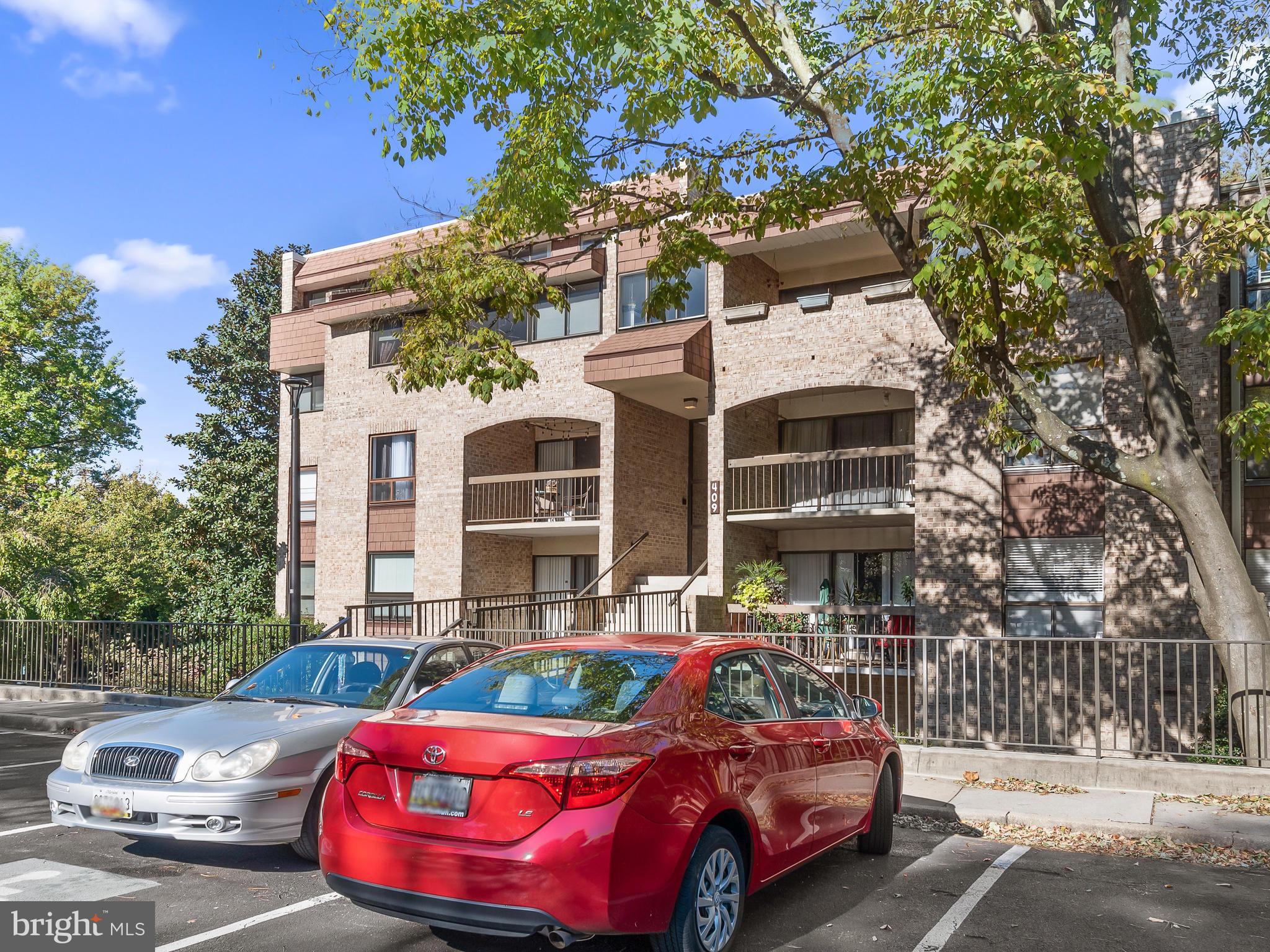 HYDE PARK - Residential