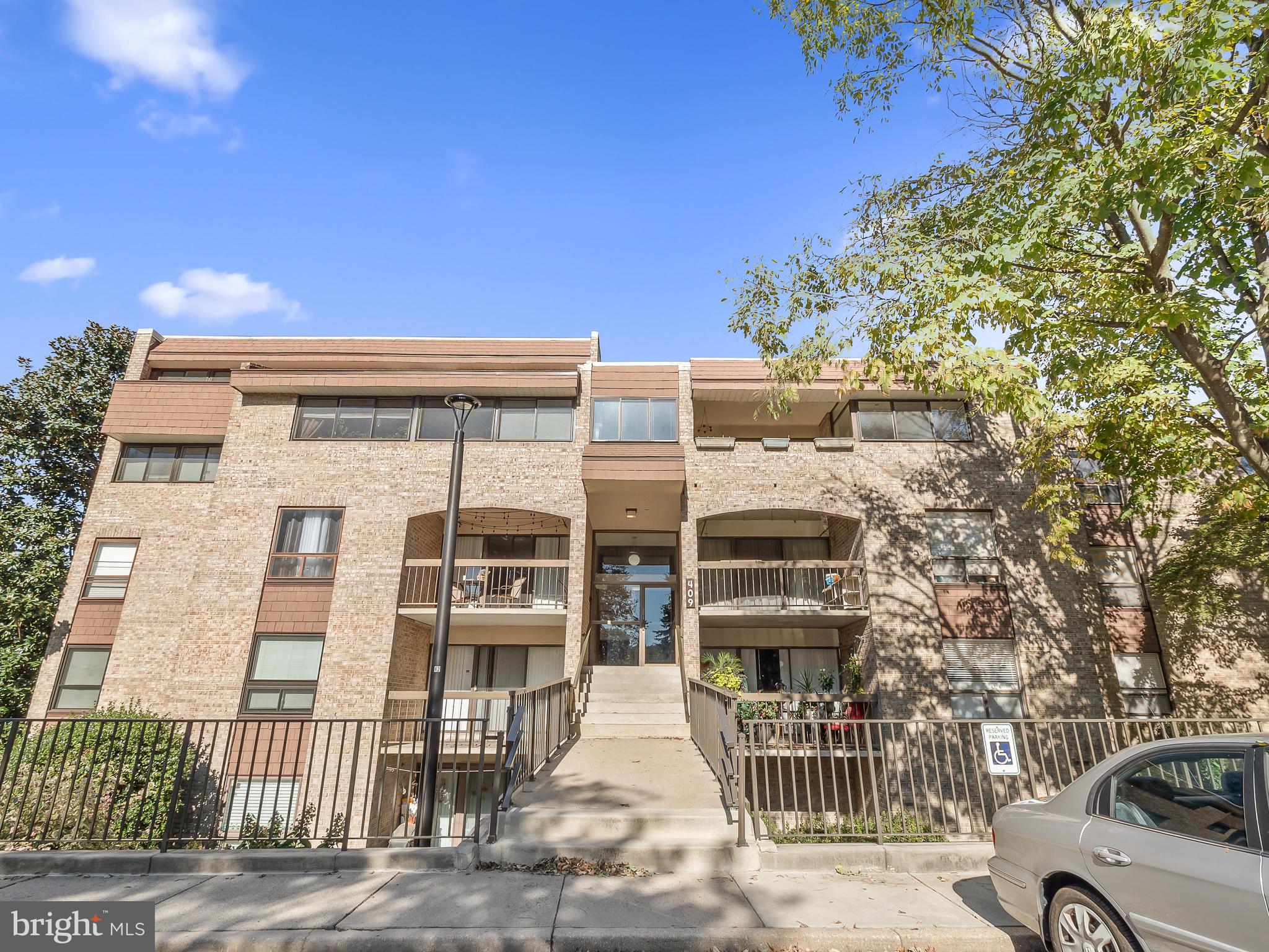 HYDE PARK - Residential