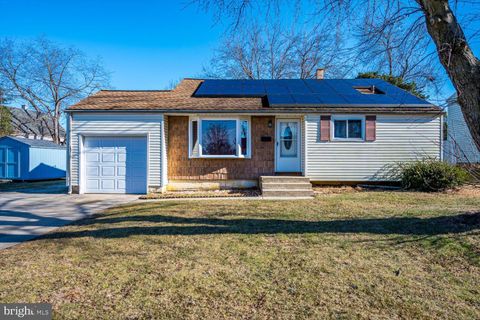 33 ELTON AVENUE HAMILTON NJ 08620