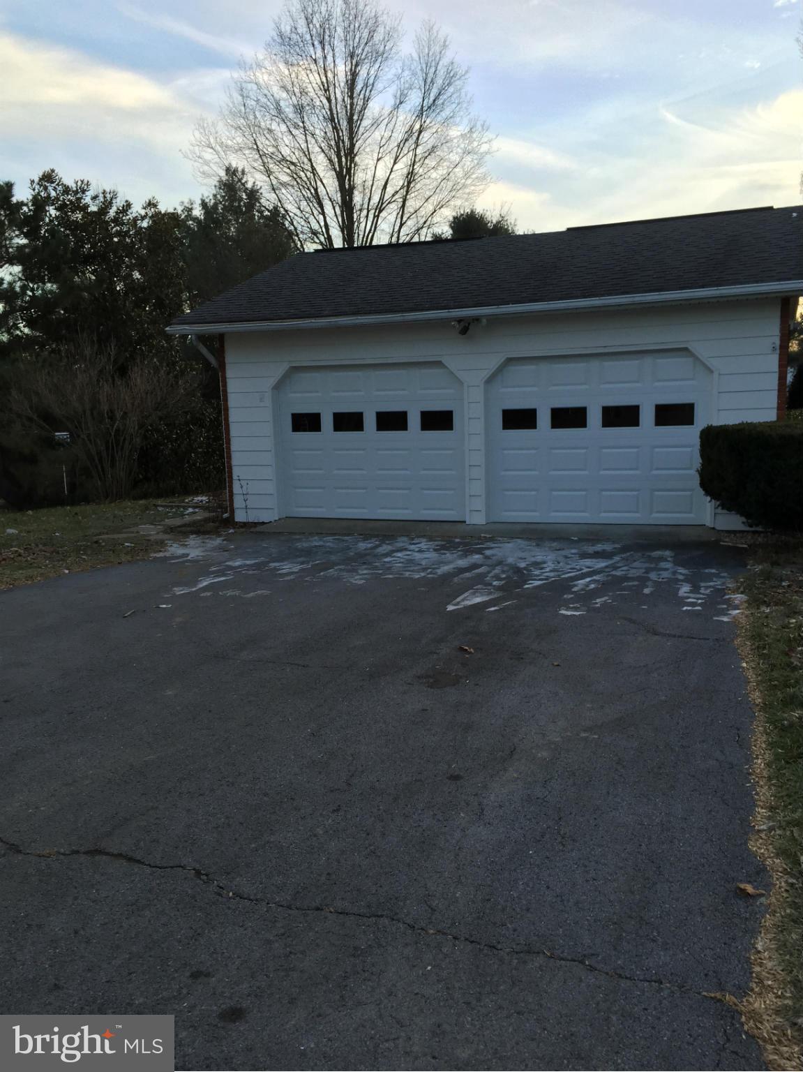 HONEYWOOD - Residential