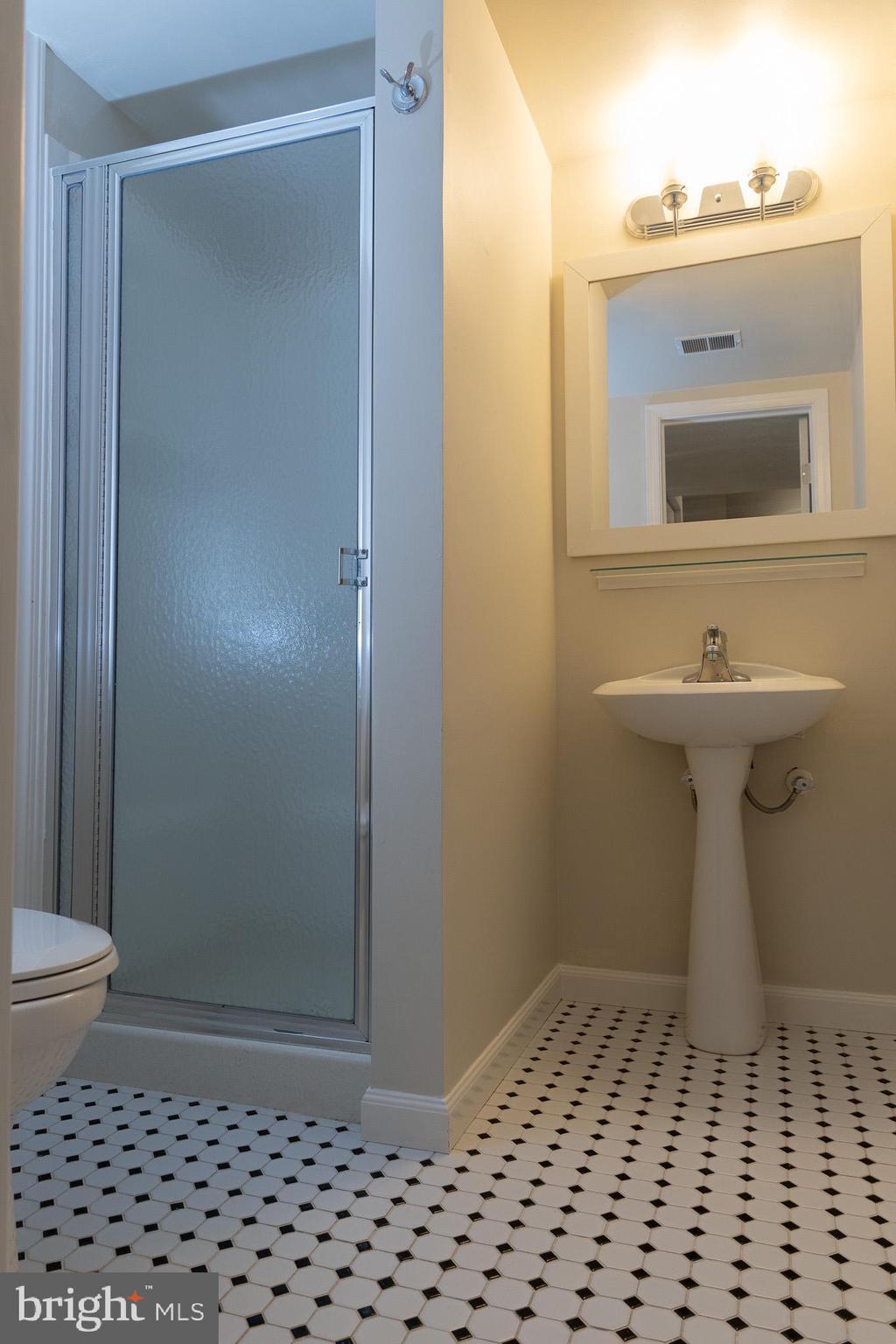 WETHERSFIELD - Residential