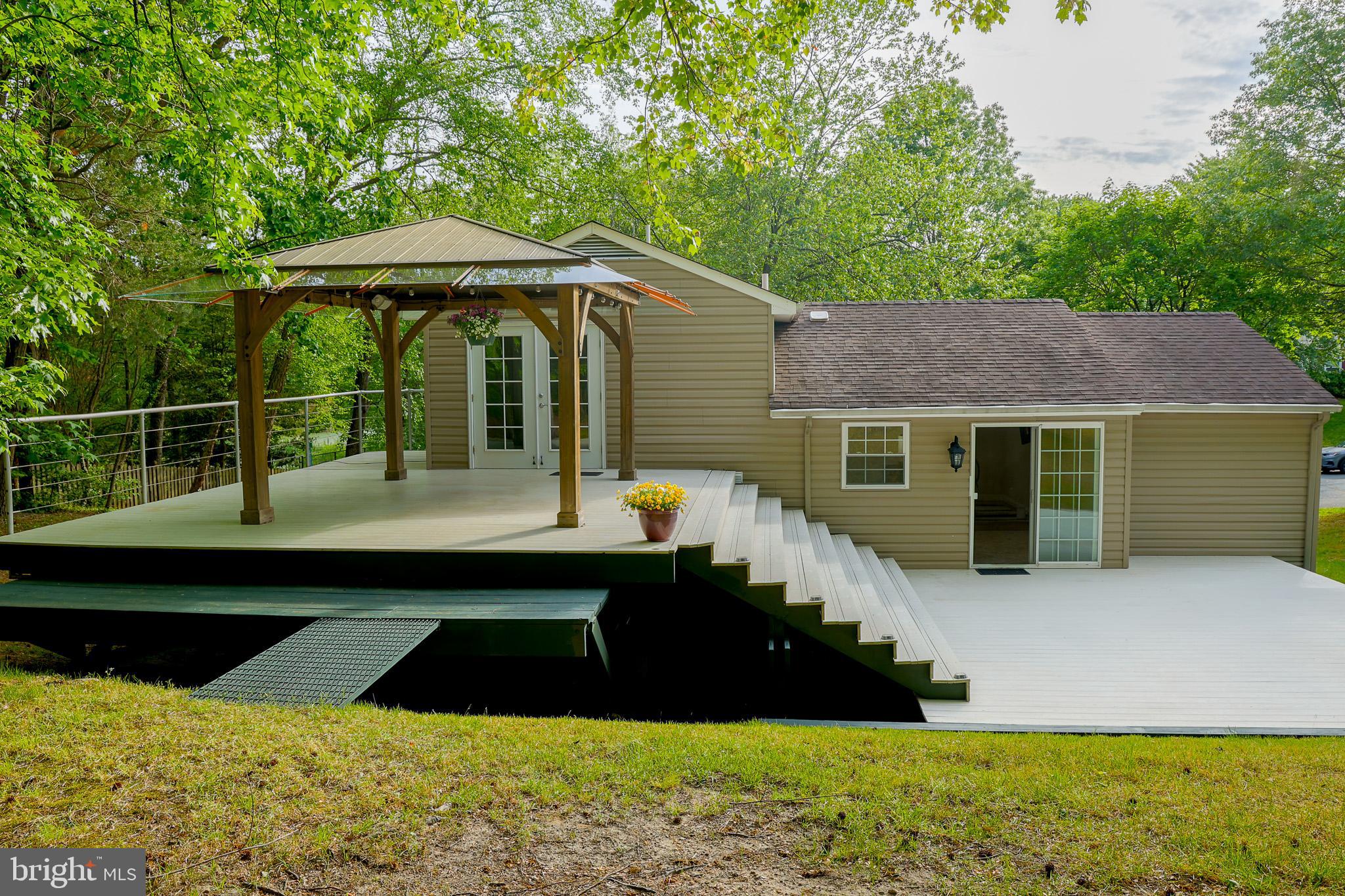 WETHERSFIELD - Residential