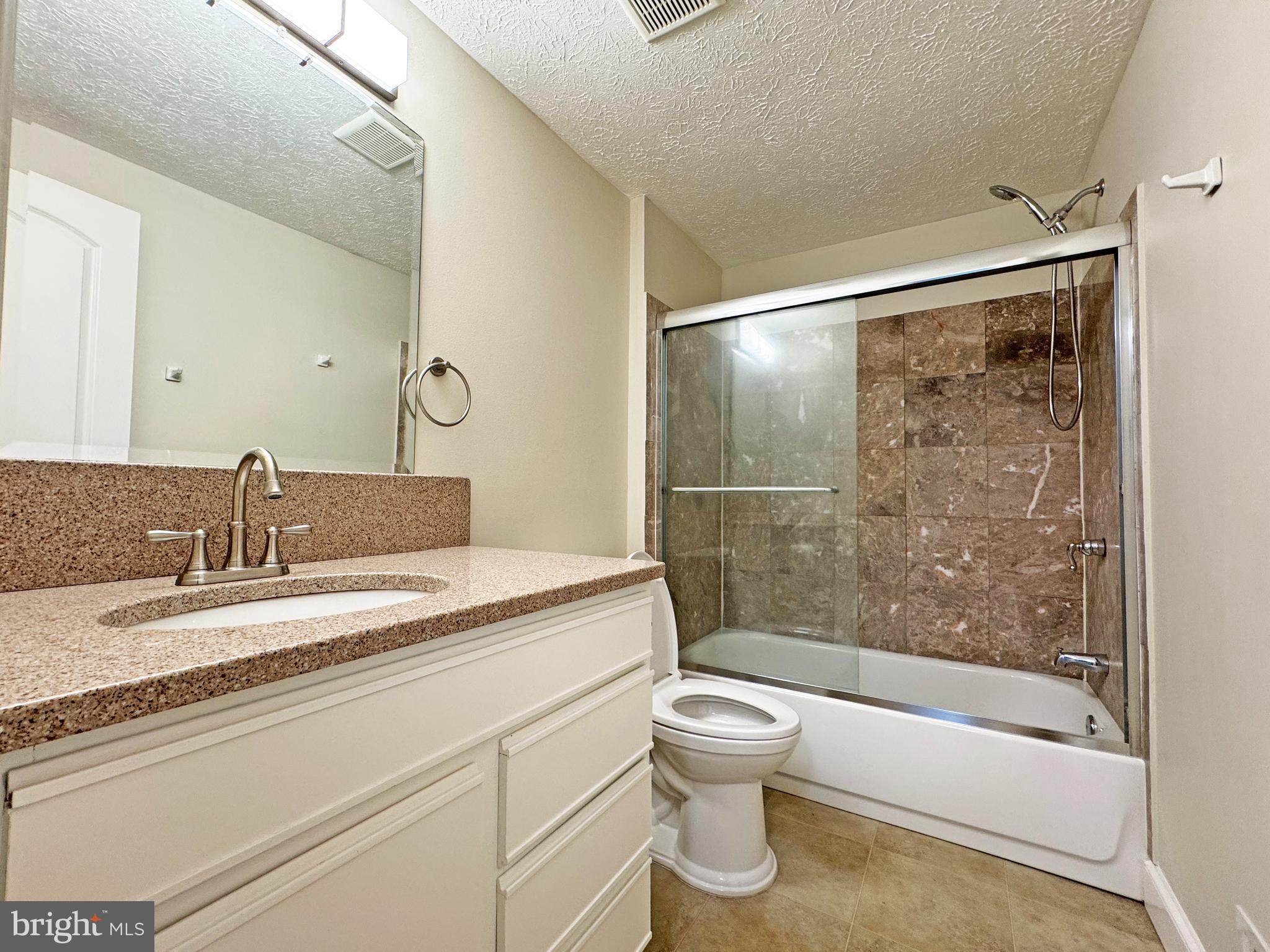 WETHERSFIELD - Residential