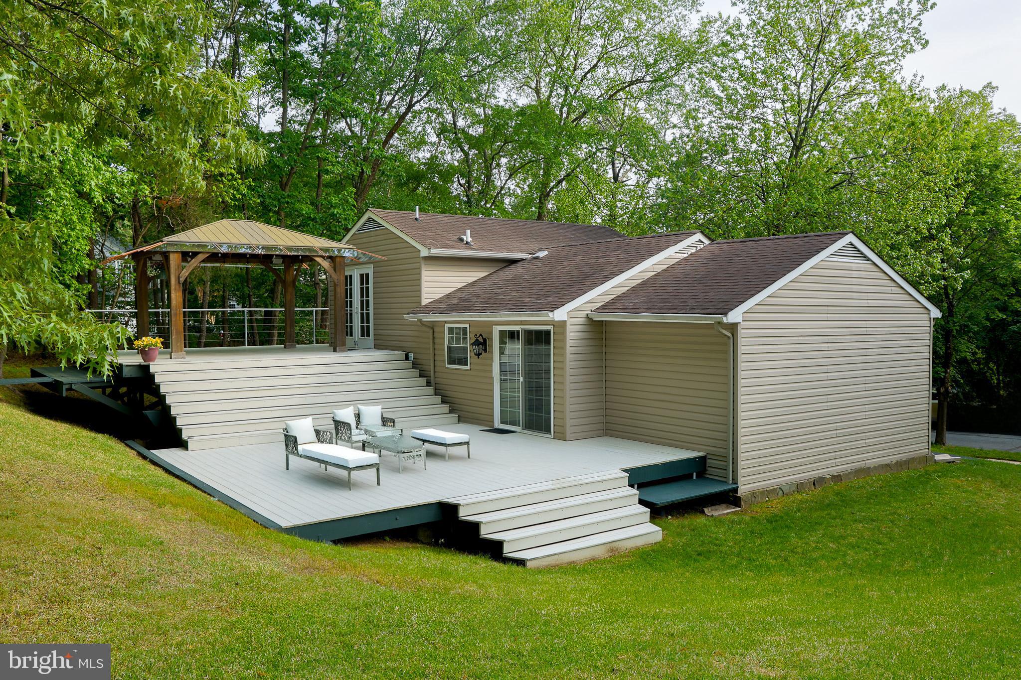 WETHERSFIELD - Residential