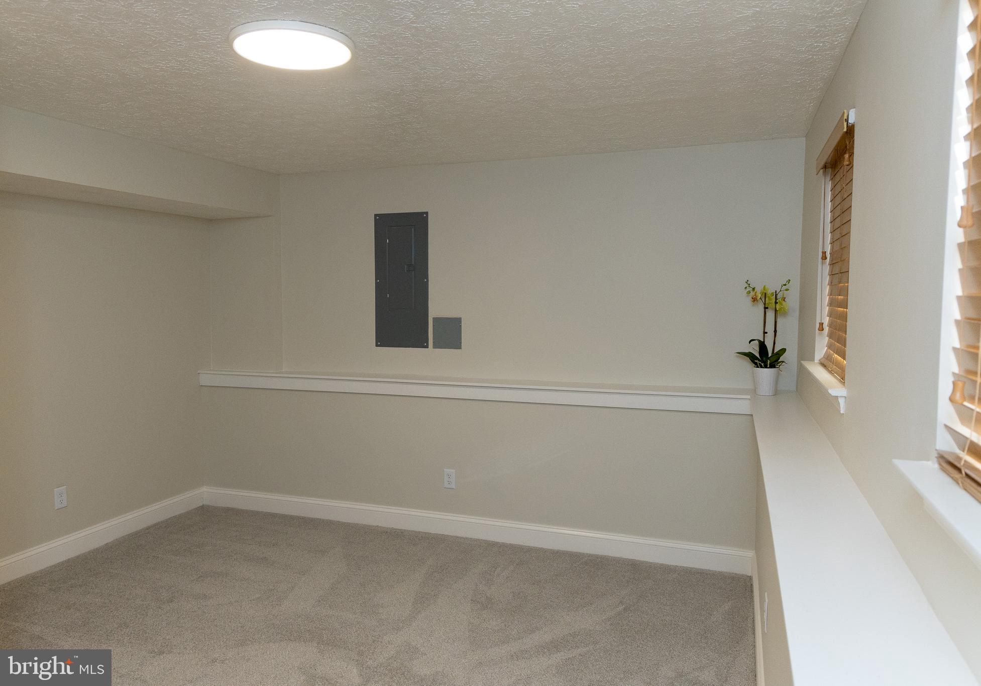 WETHERSFIELD - Residential