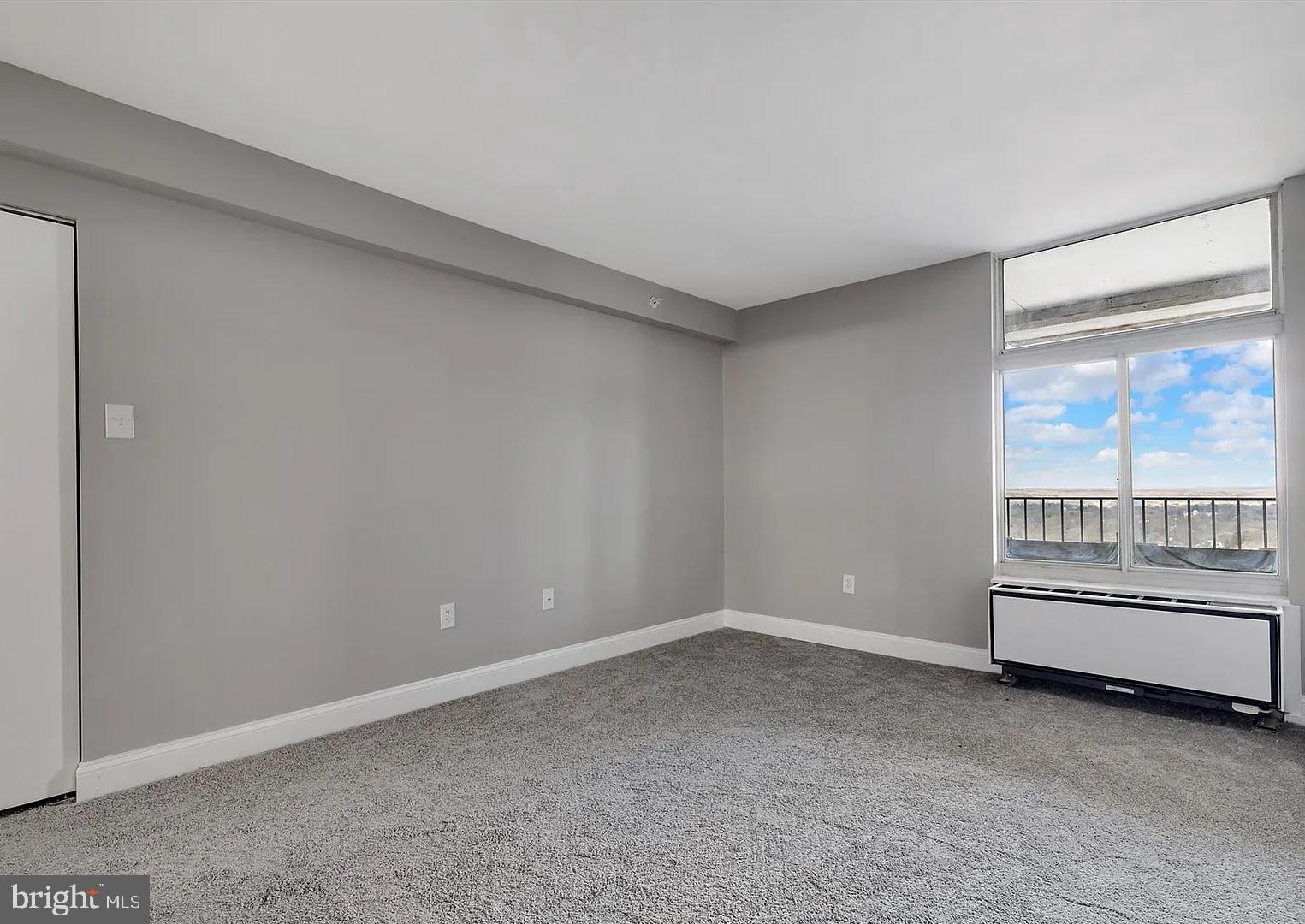 PENTHOUSE - Residential Lease