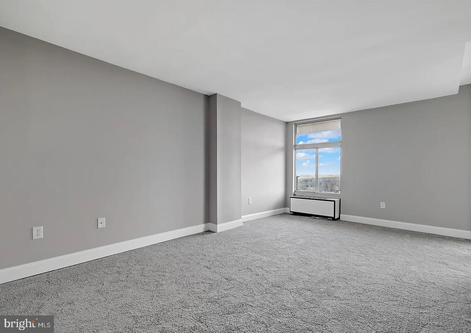 PENTHOUSE - Residential Lease