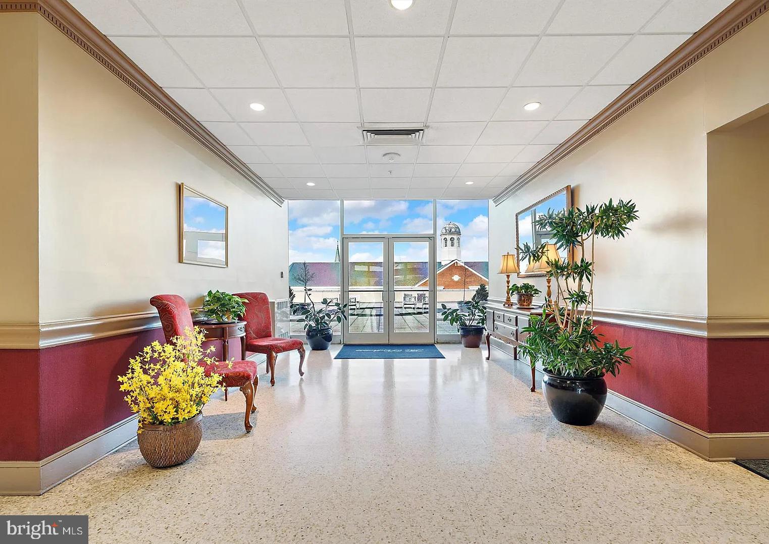 PENTHOUSE - Residential Lease