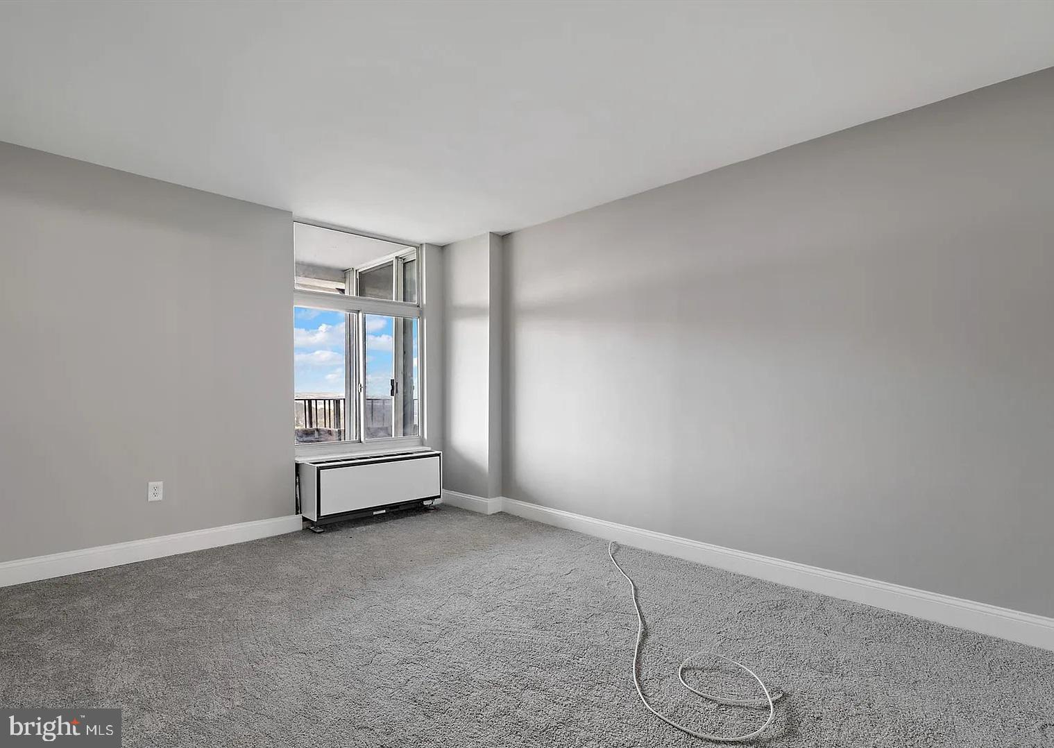 PENTHOUSE - Residential Lease