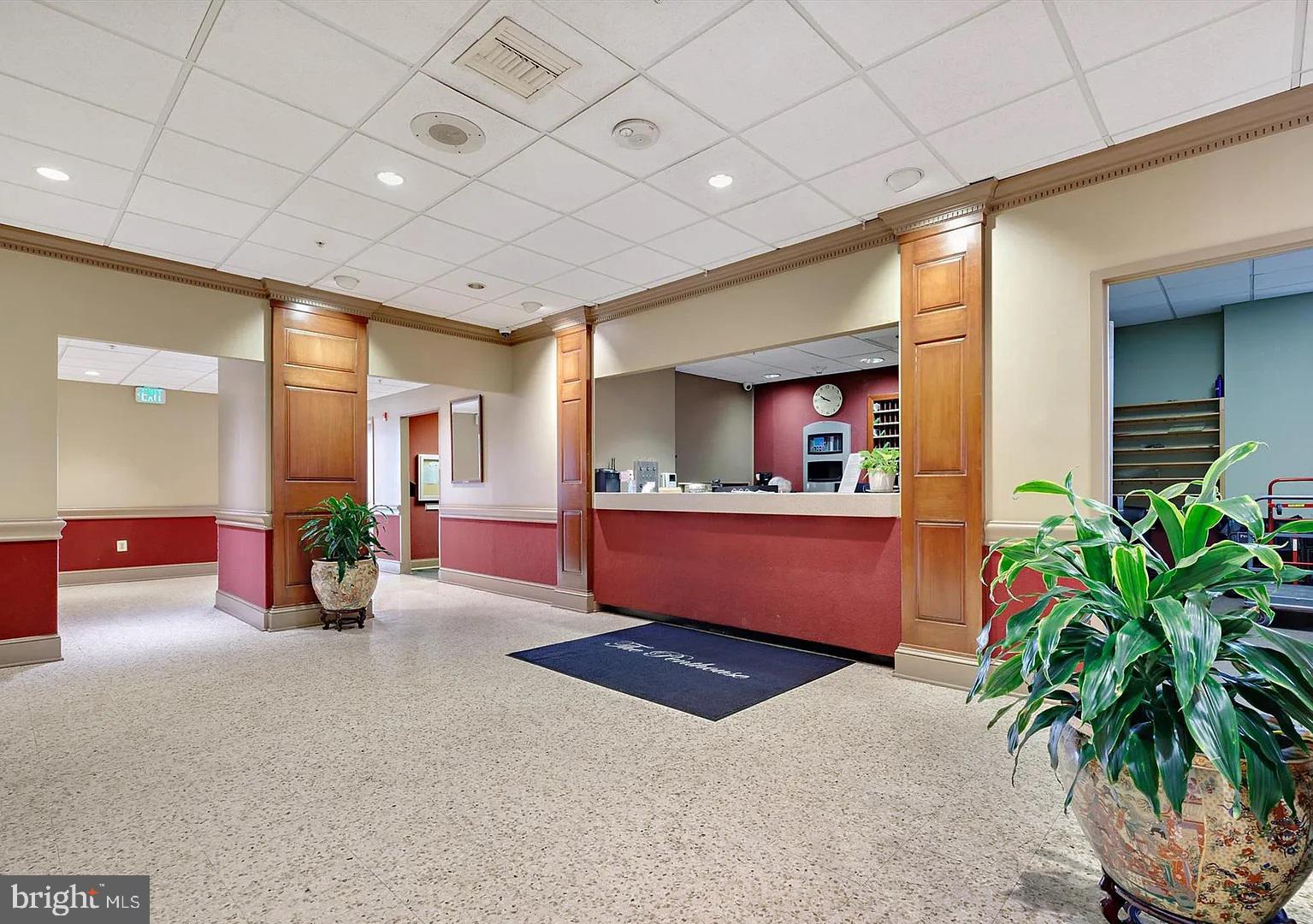 PENTHOUSE - Residential Lease