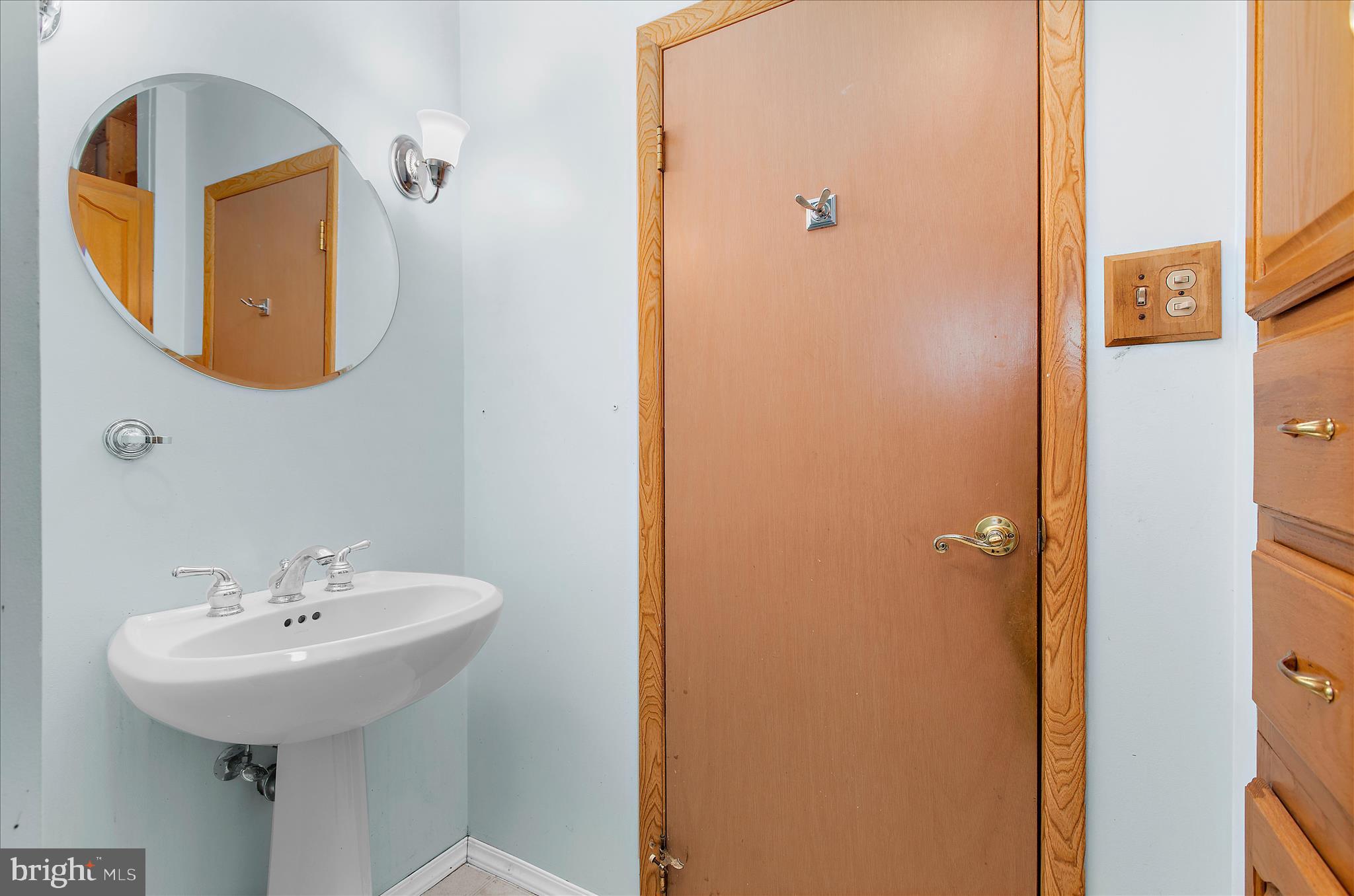 CLEARVIEW VILLAGE - Residential