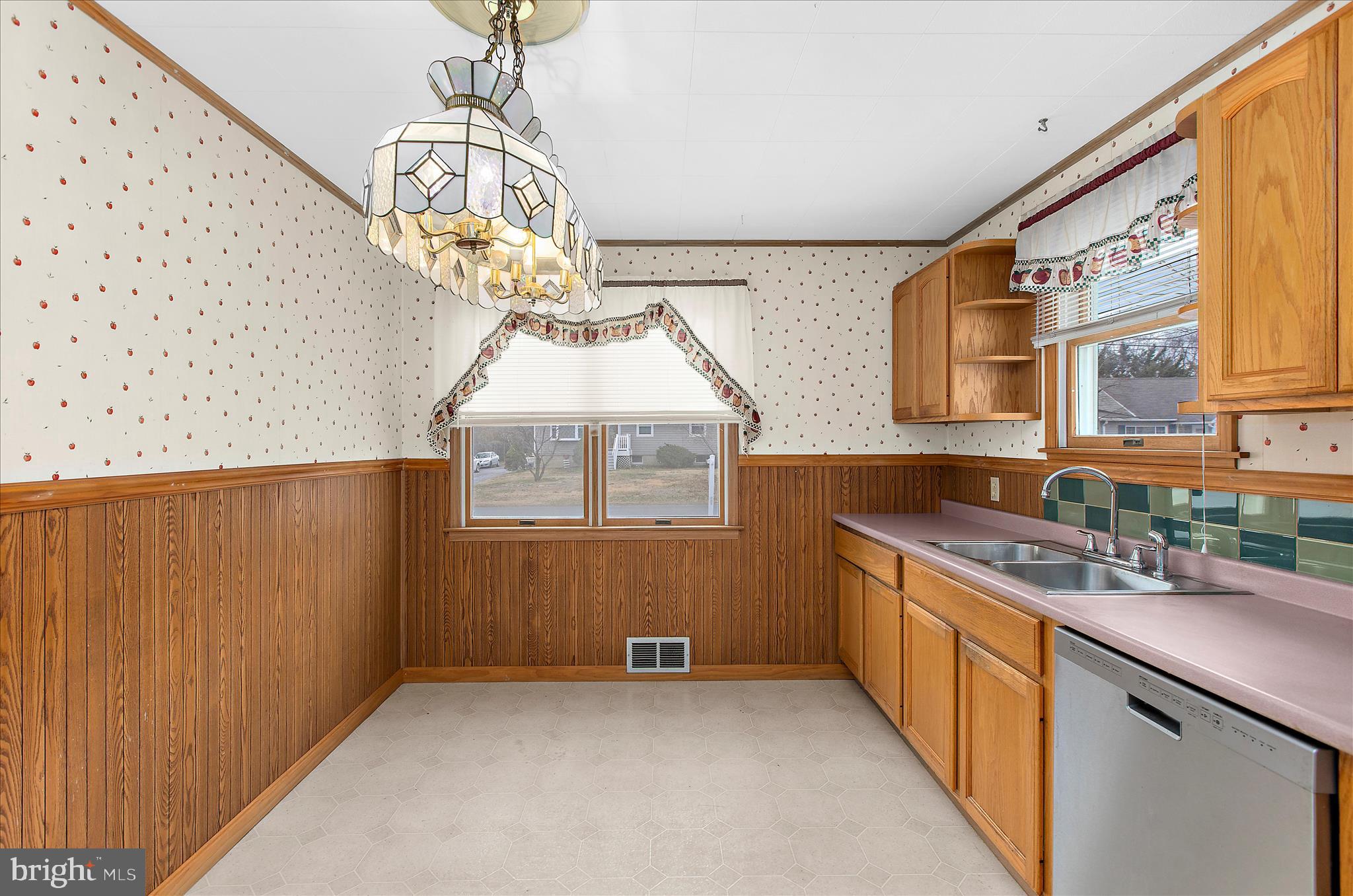 CLEARVIEW VILLAGE - Residential