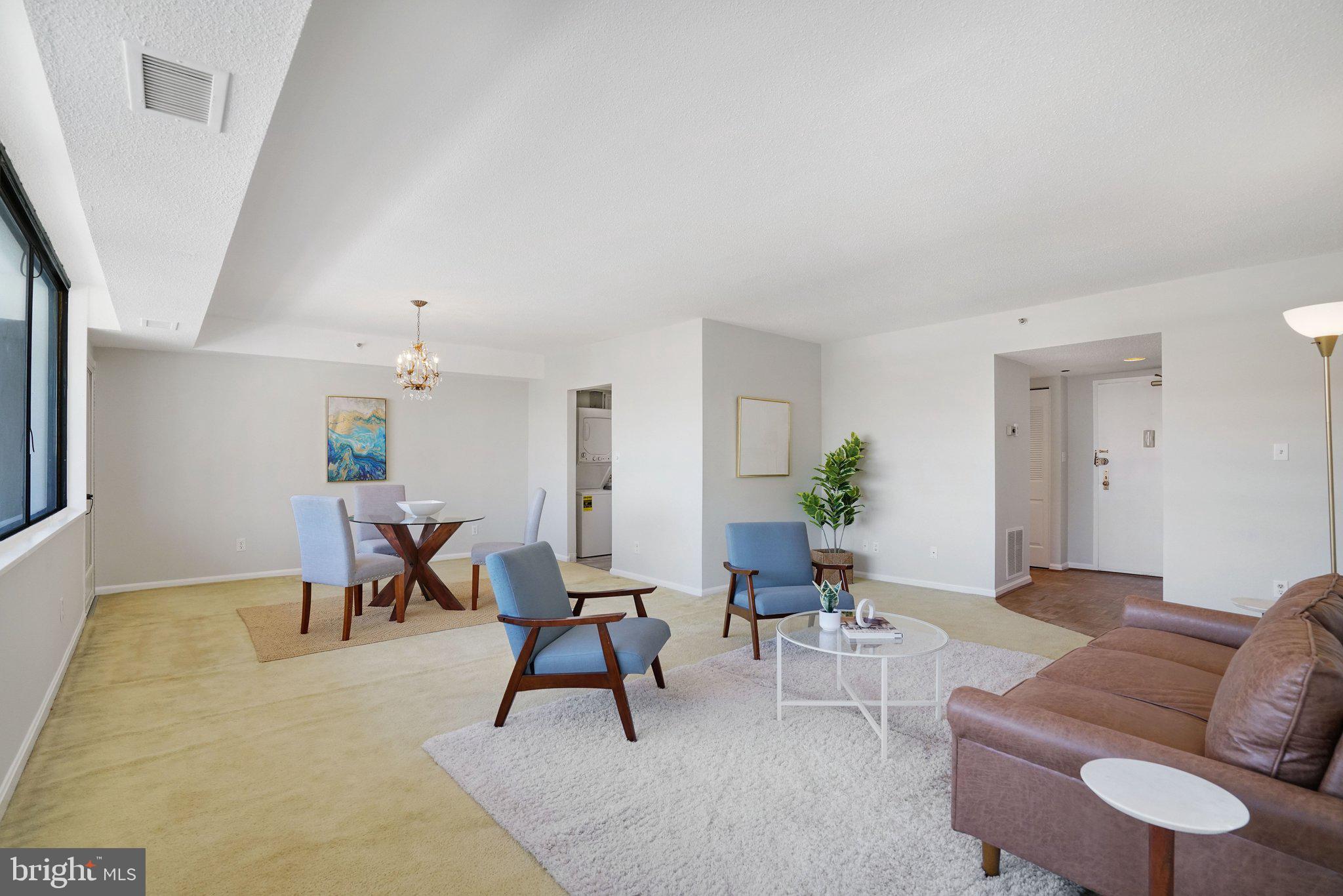 SKYLINE HOUSE - Residential