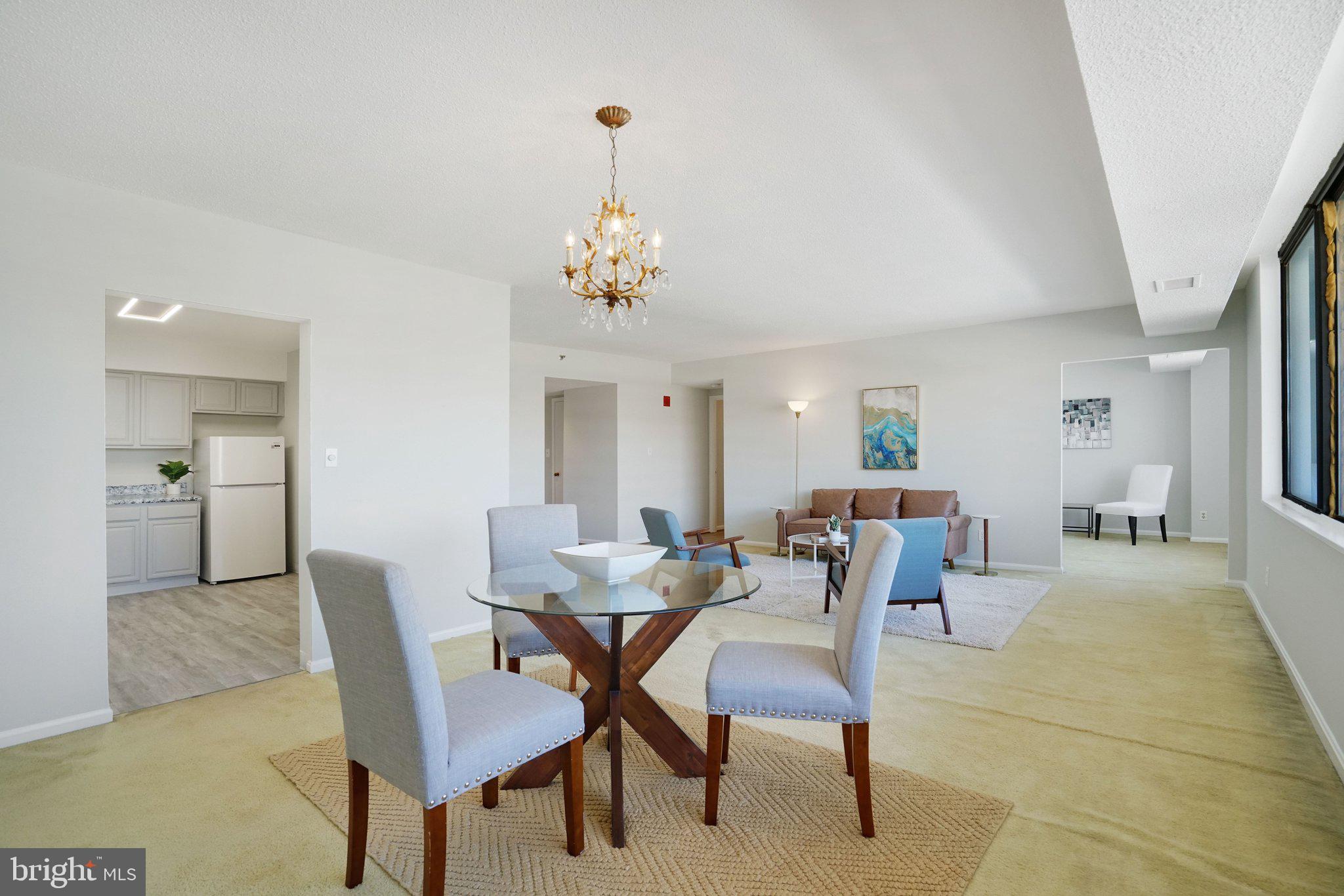 SKYLINE HOUSE - Residential