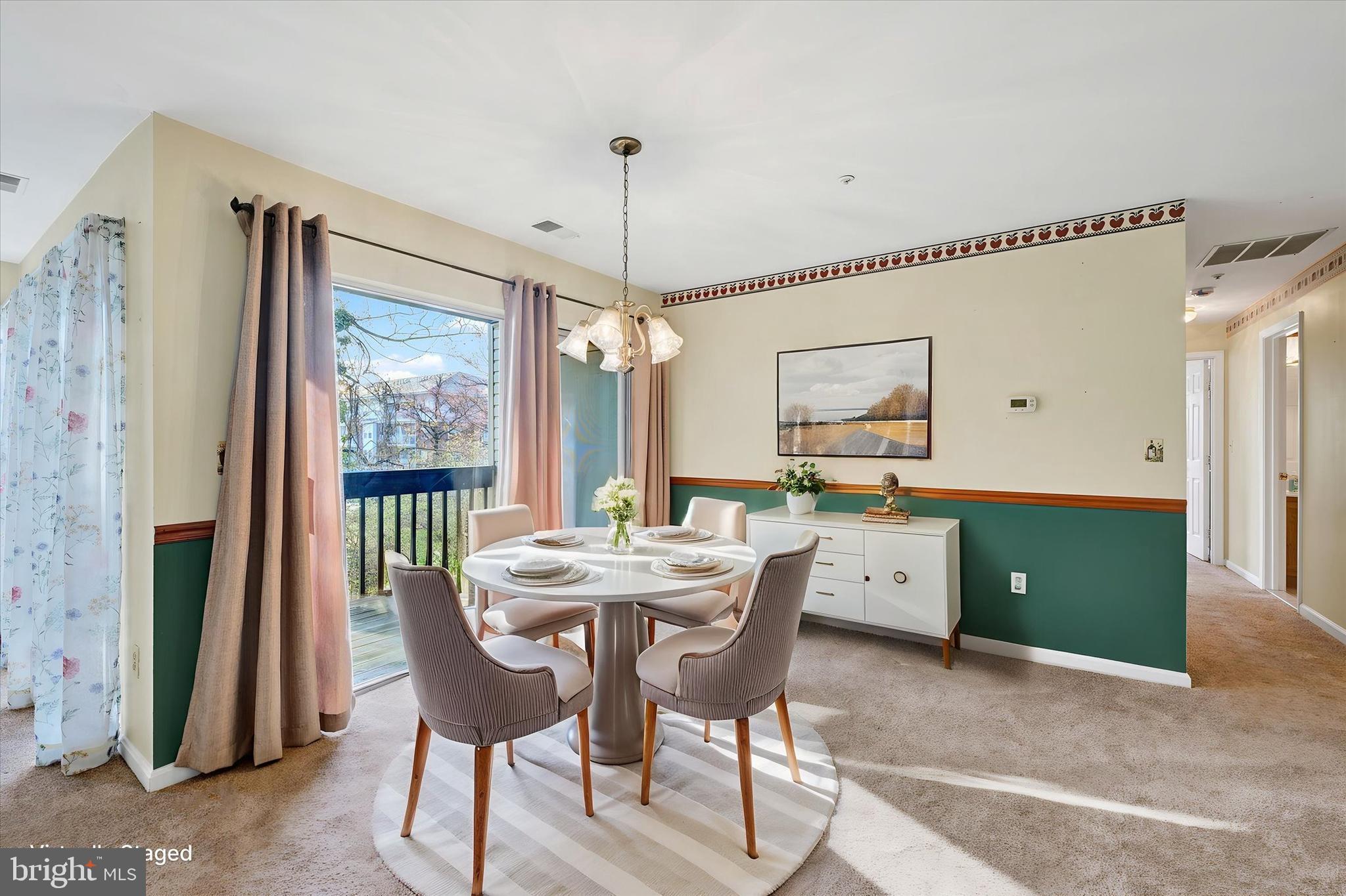 OAK LEAF VILLAS - Residential