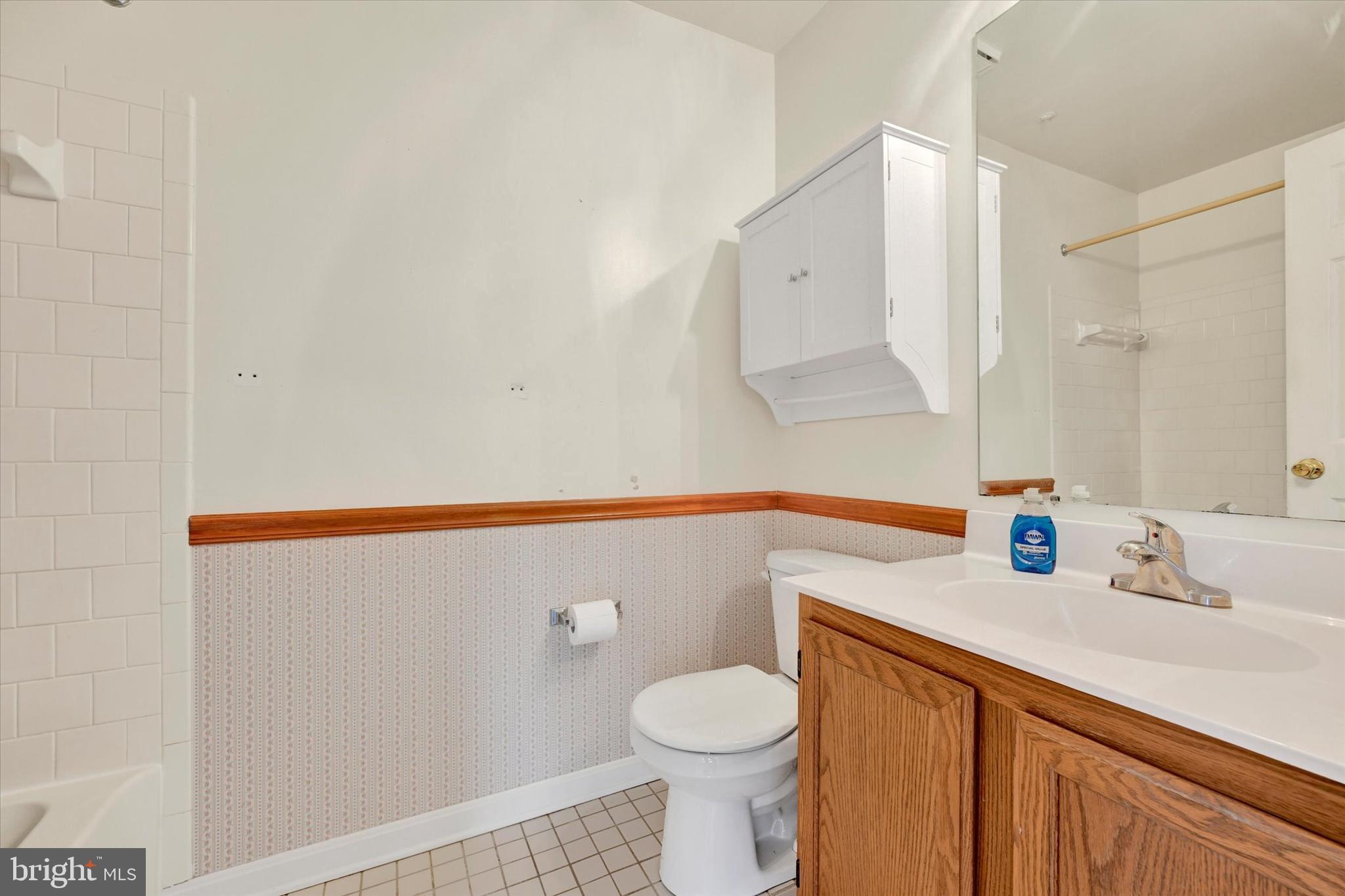 OAK LEAF VILLAS - Residential