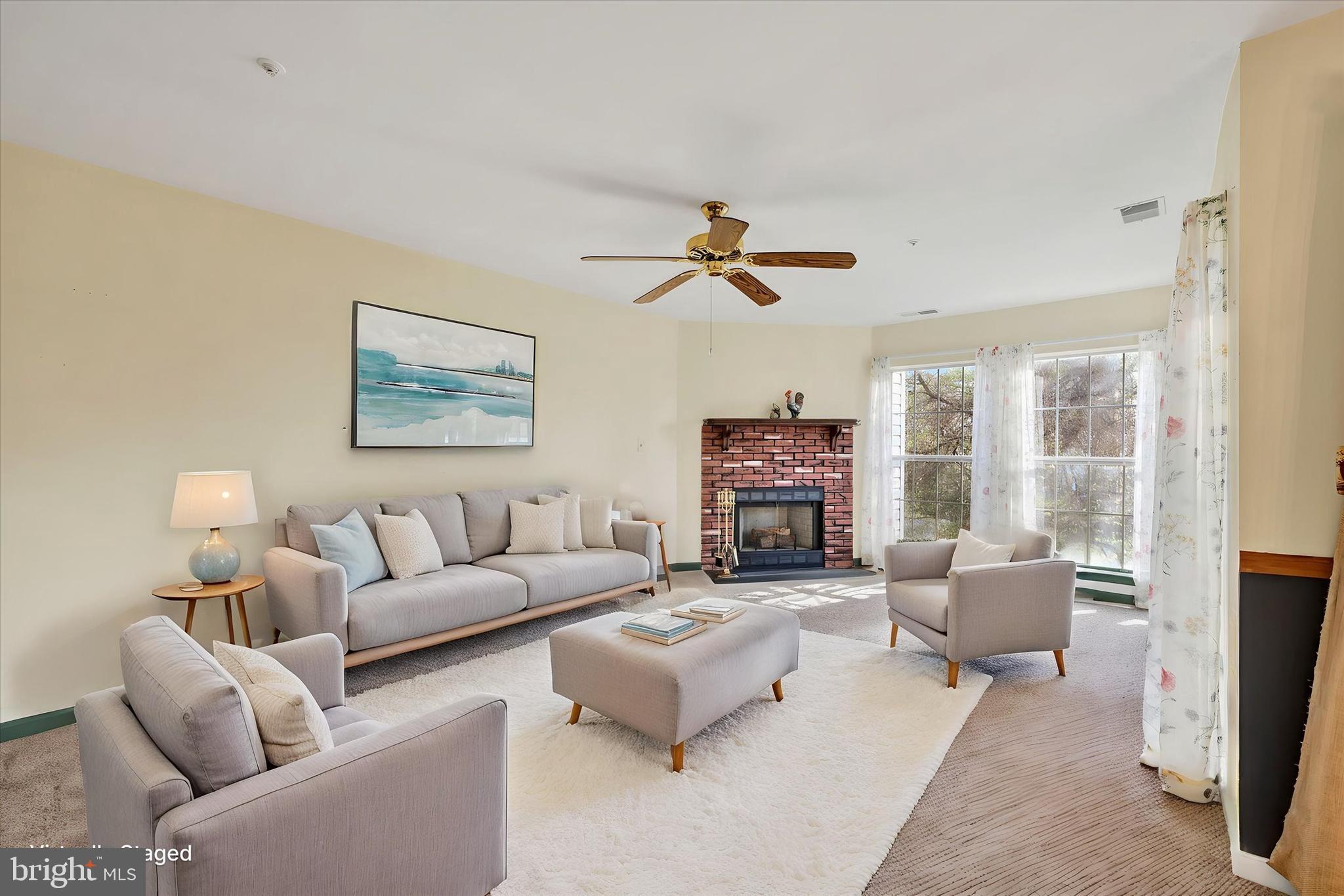 OAK LEAF VILLAS - Residential