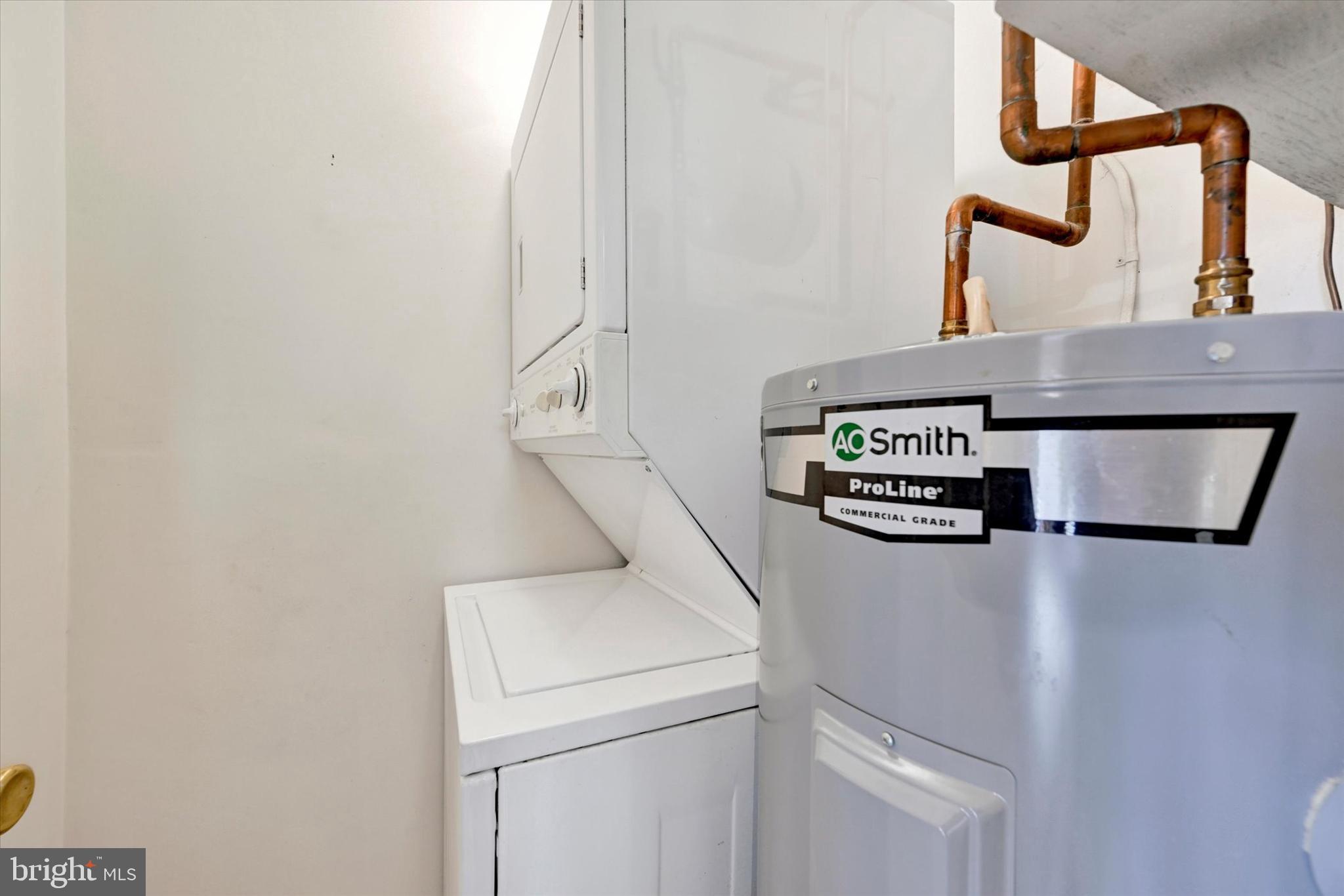 OAK LEAF VILLAS - Residential