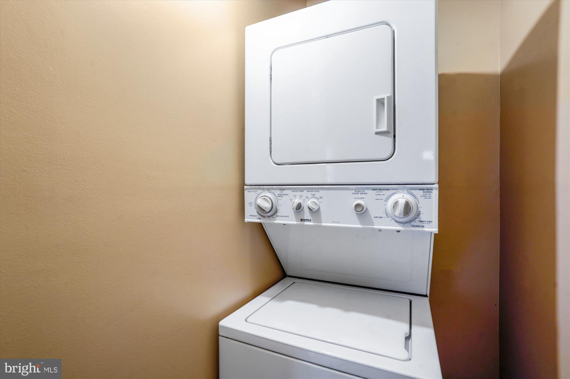 REGENT SQUARE - Residential