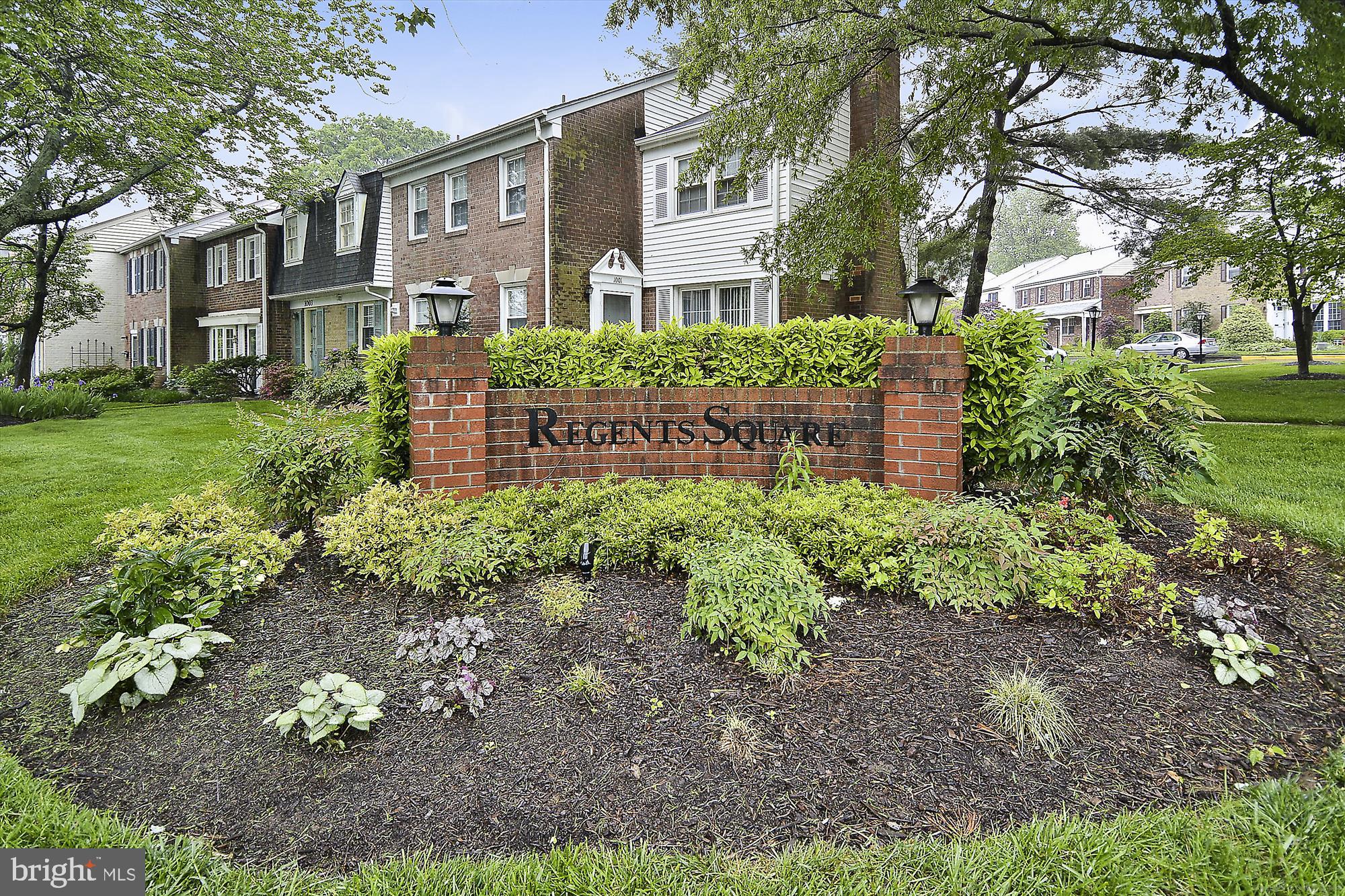 REGENT SQUARE - Residential