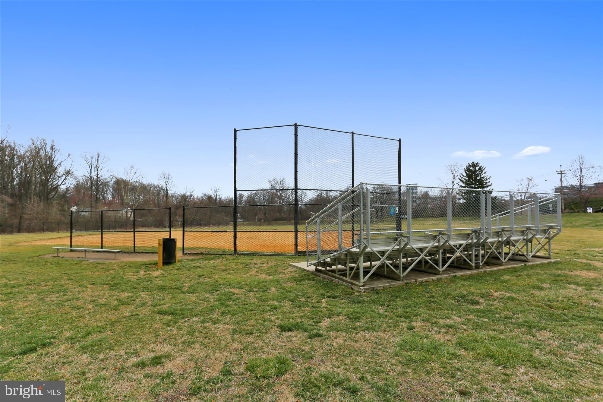 REGENT SQUARE - Residential