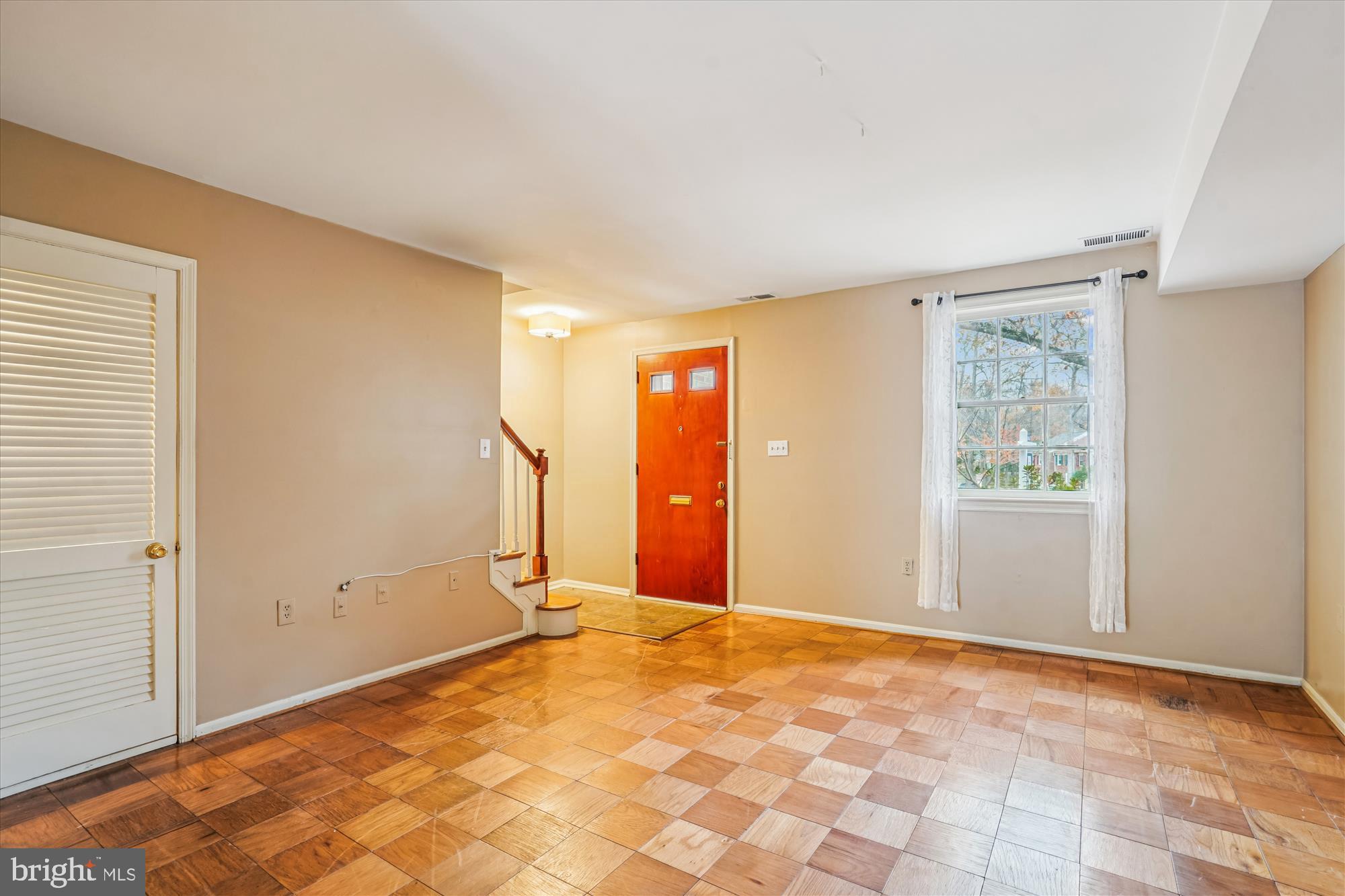 REGENT SQUARE - Residential