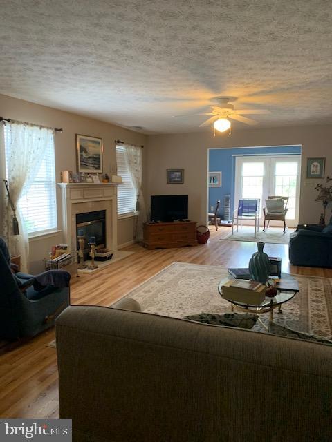 CROSS CREEK VILLAGE - Residential