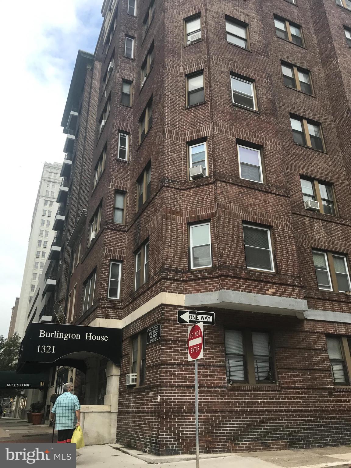 AVENUE OF THE ARTS - Residential Lease