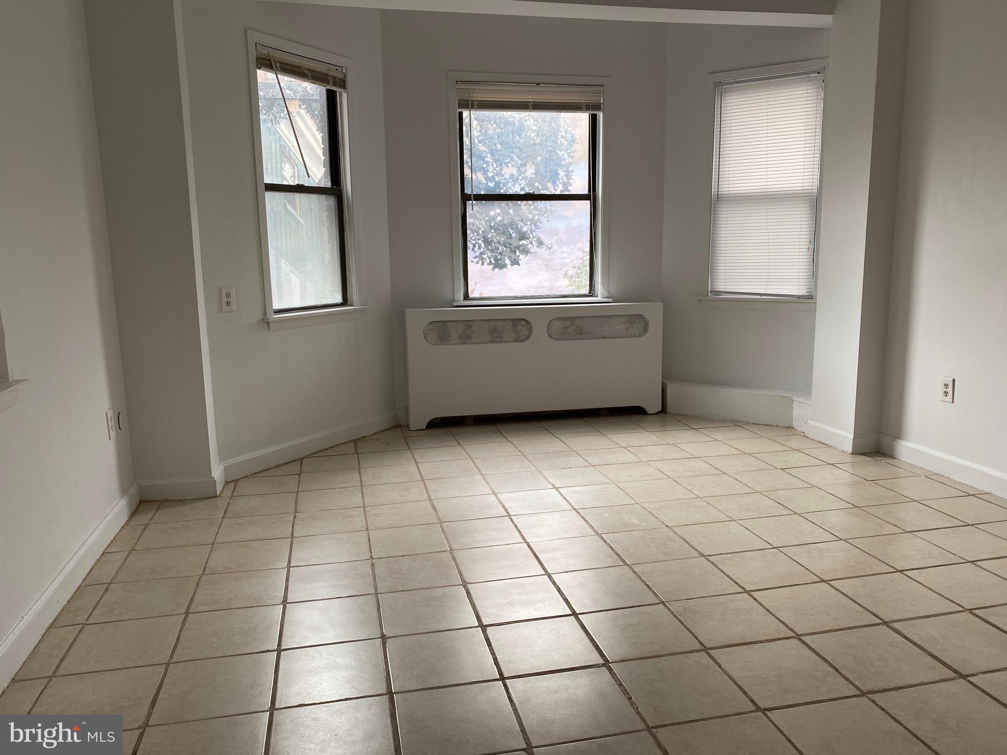 AVENUE OF THE ARTS - Residential Lease