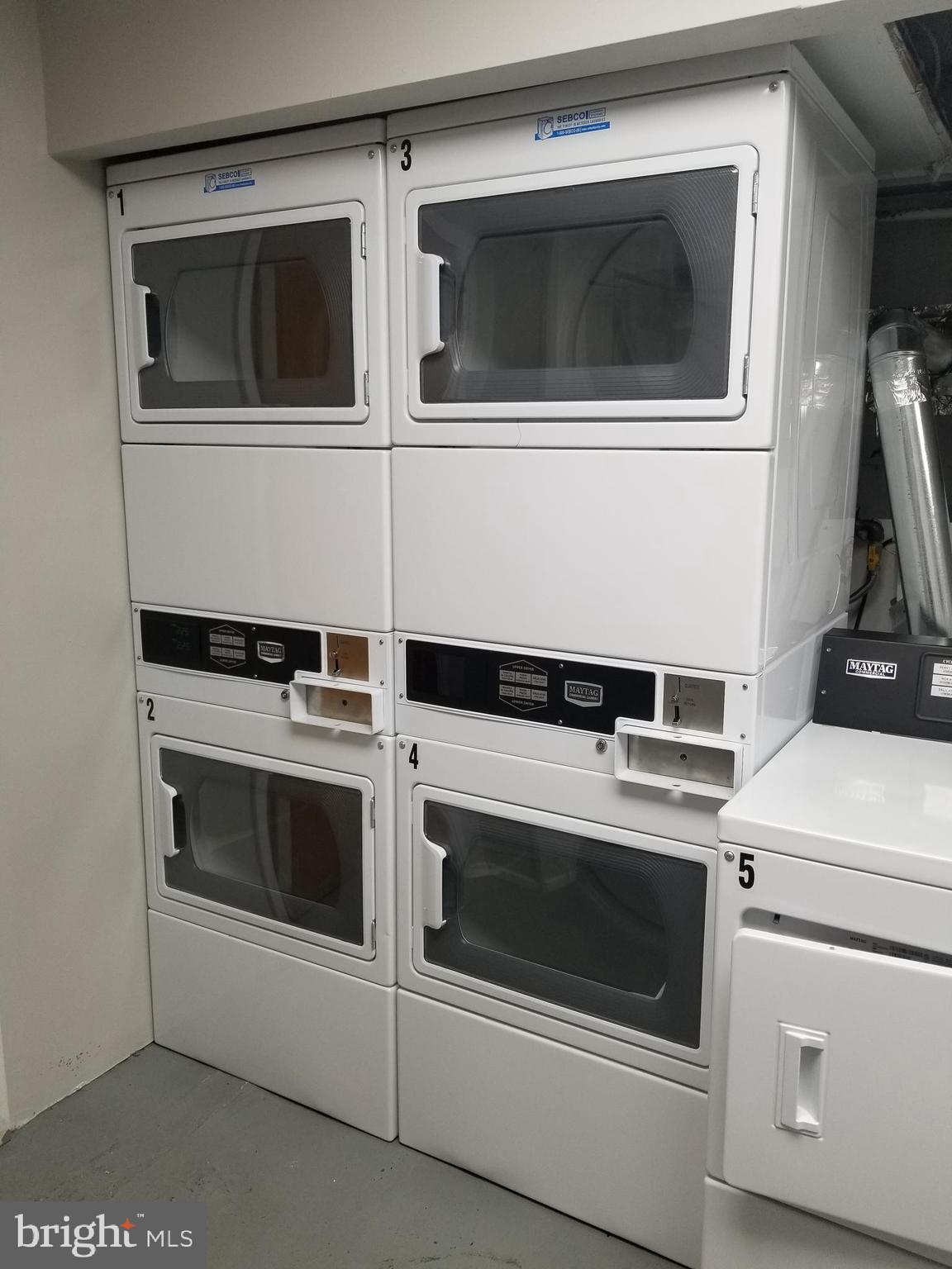 AVENUE OF THE ARTS - Residential Lease