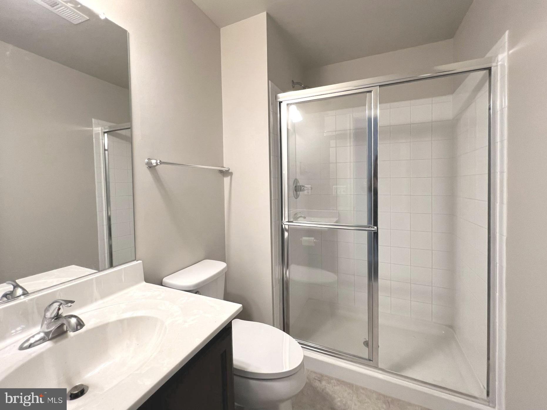 SEVERN HOLLOW - Residential Lease