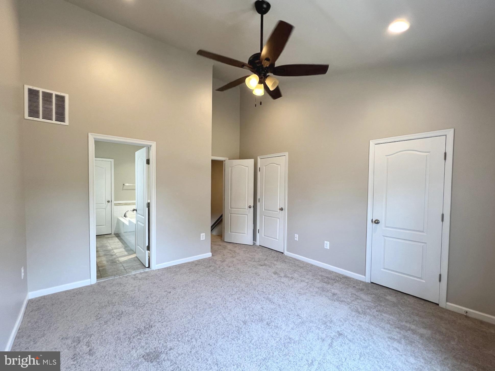 SEVERN HOLLOW - Residential Lease