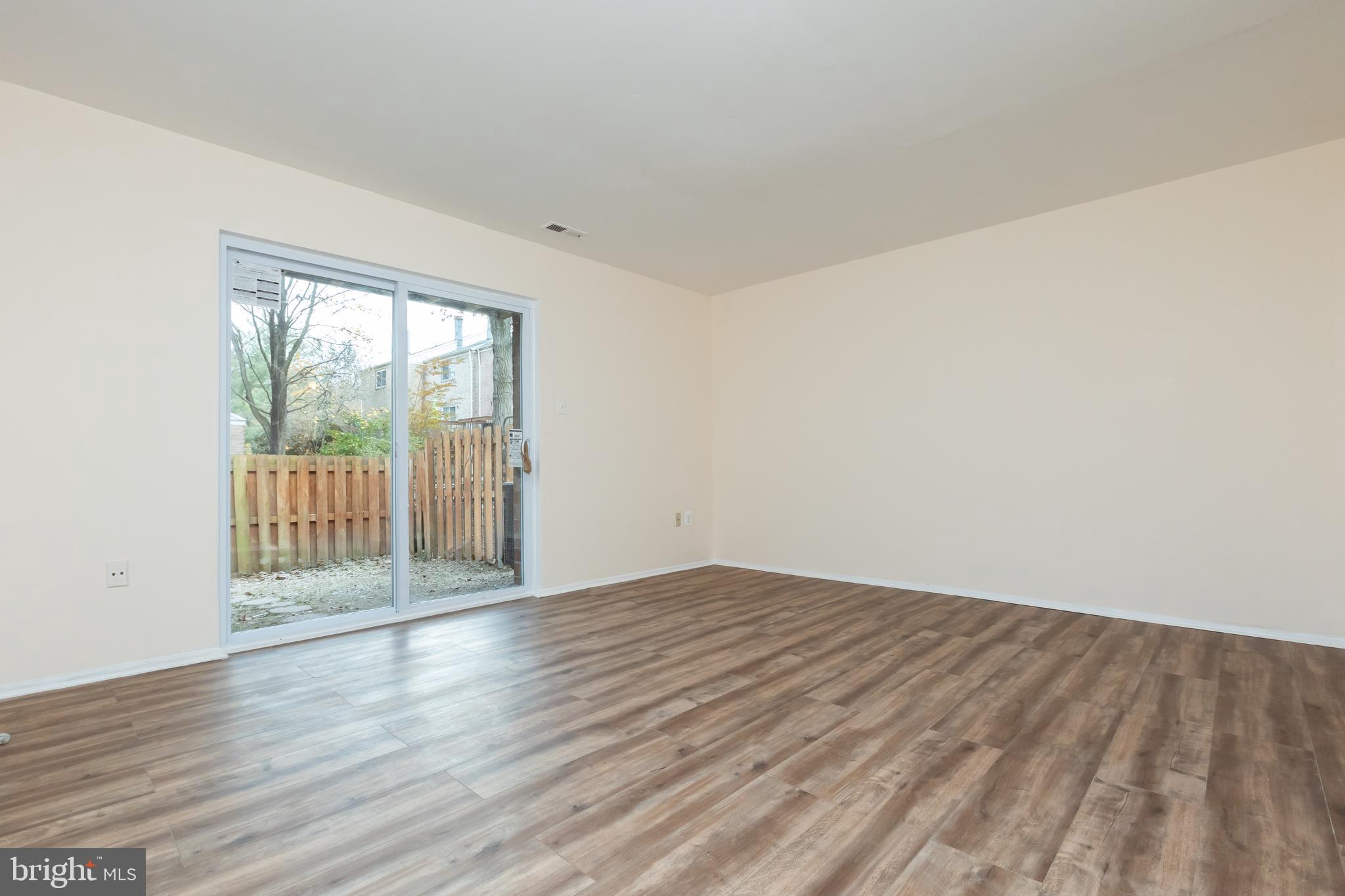 HUNTINGTON - Residential