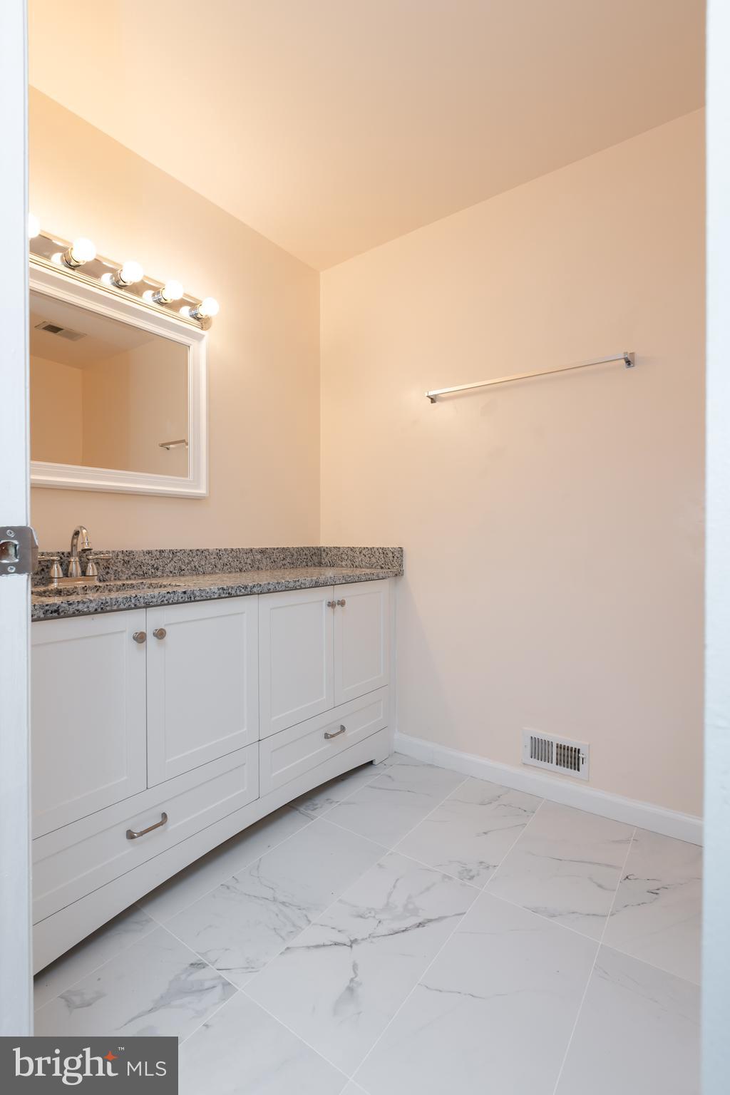 HUNTINGTON - Residential