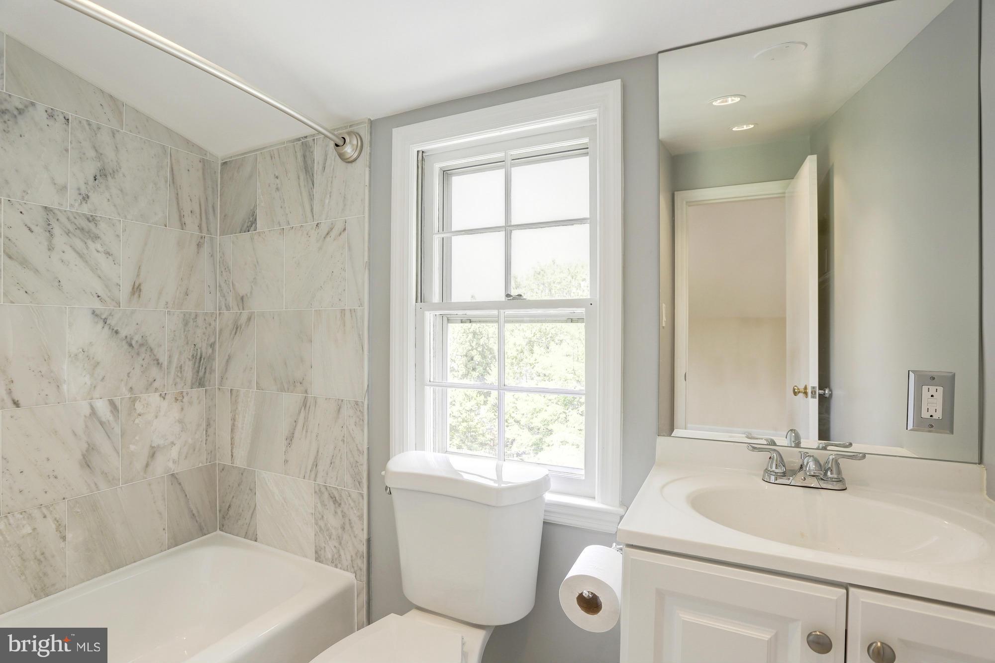 FARMINGTON - Residential