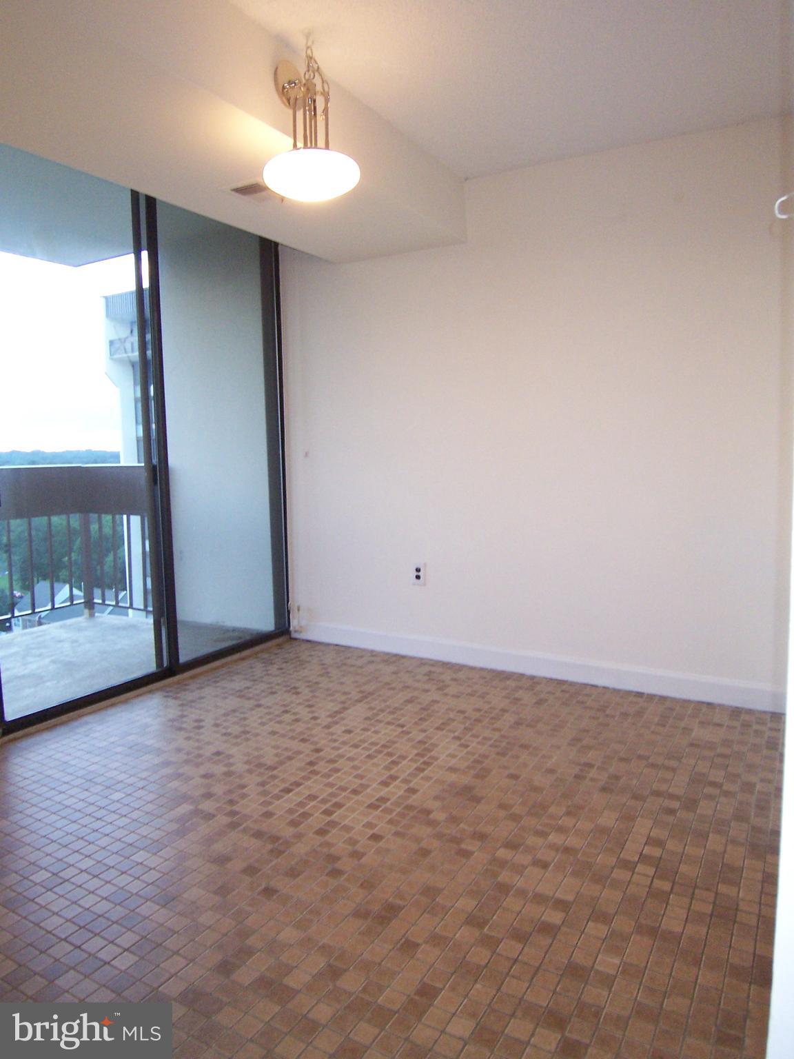 5300 HOLMES RUN PARKWAY 1218