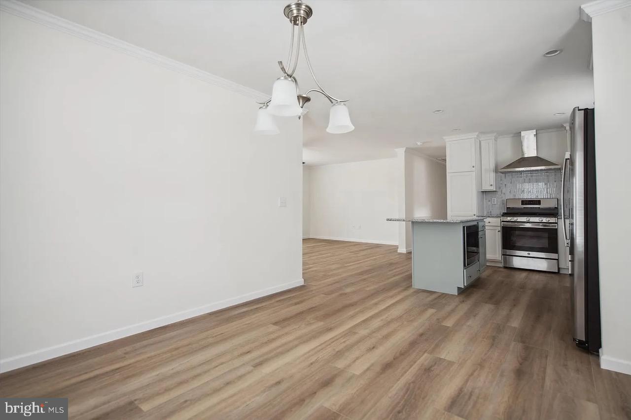 CINNAMON WOODS - Residential