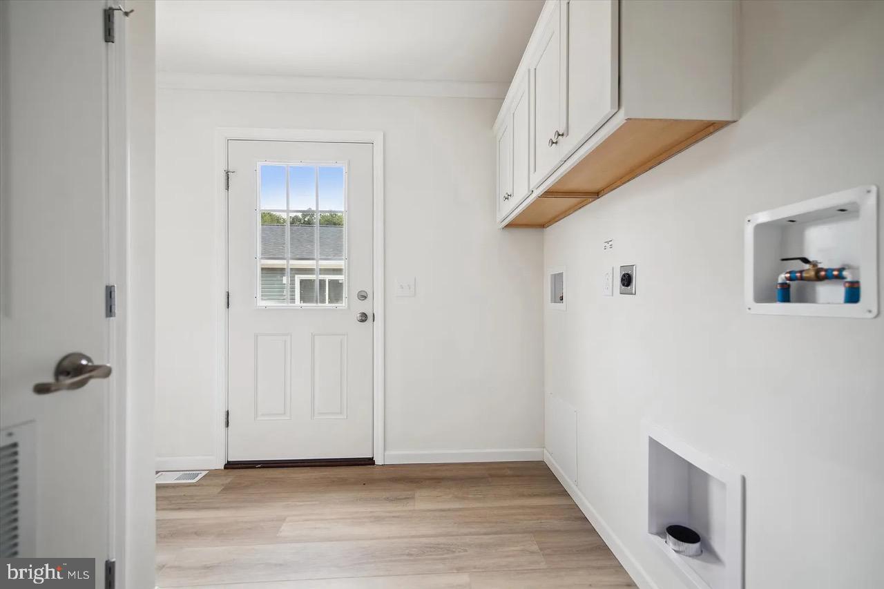 CINNAMON WOODS - Residential