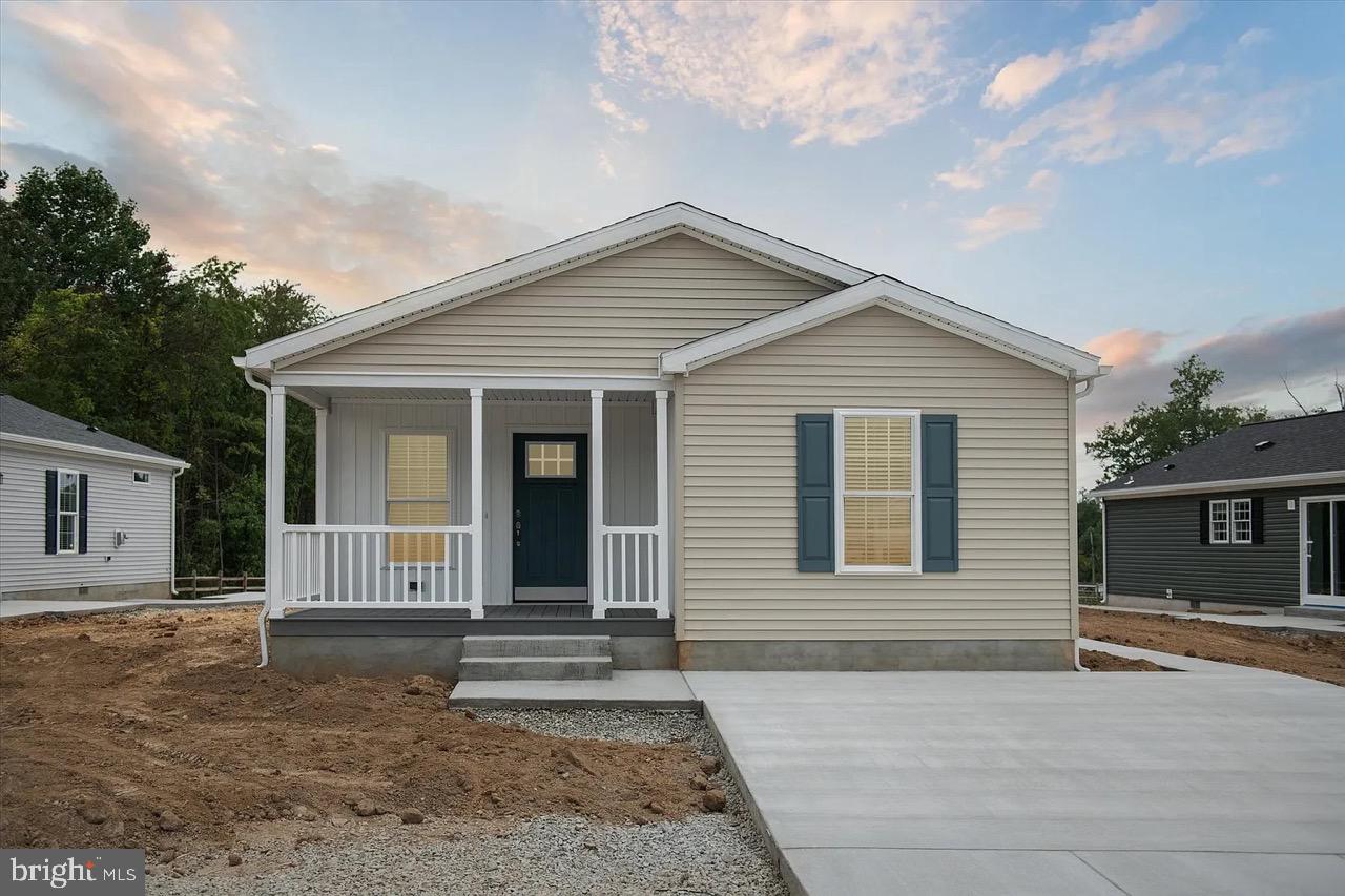 CINNAMON WOODS - Residential