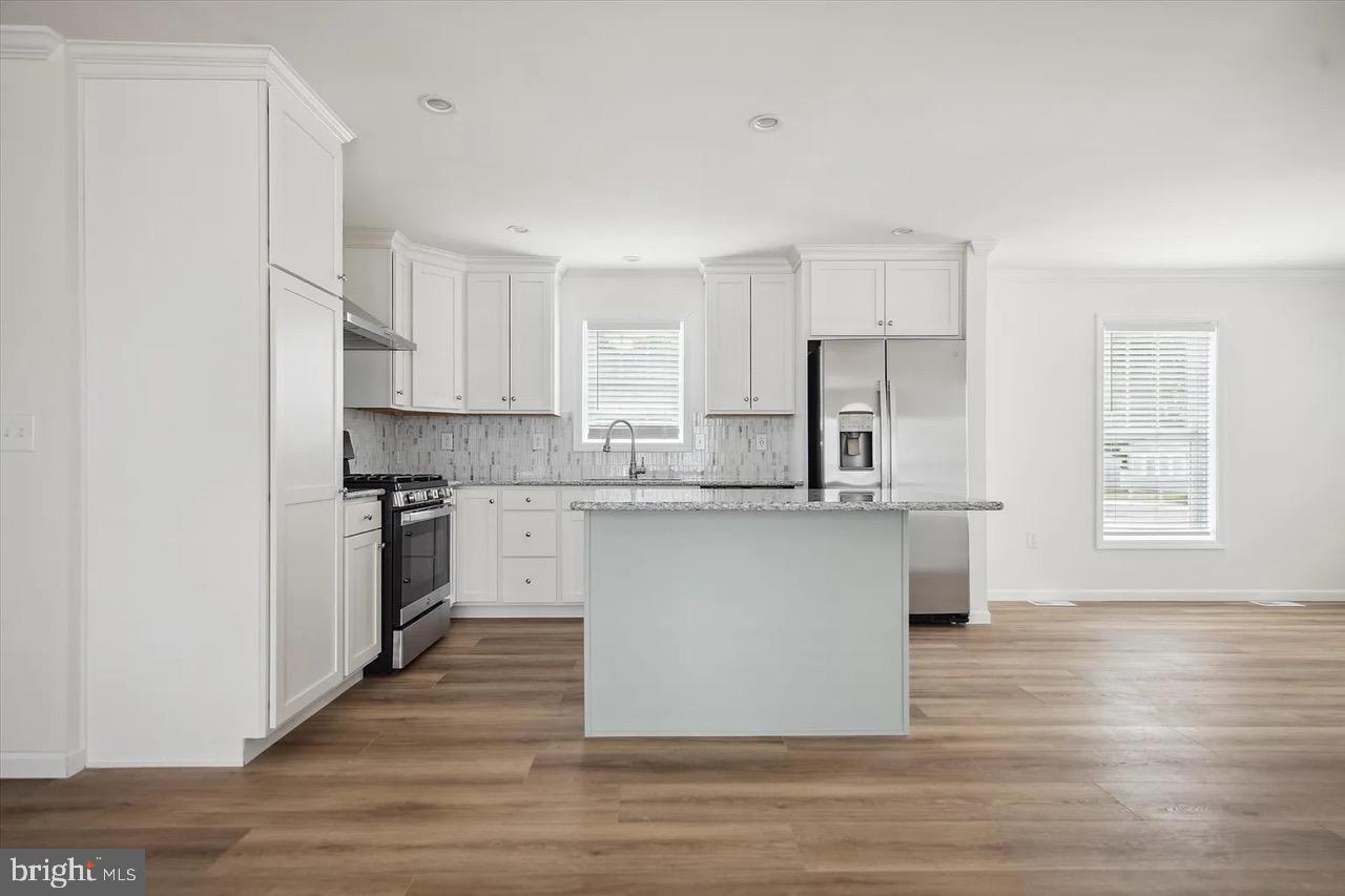 CINNAMON WOODS - Residential